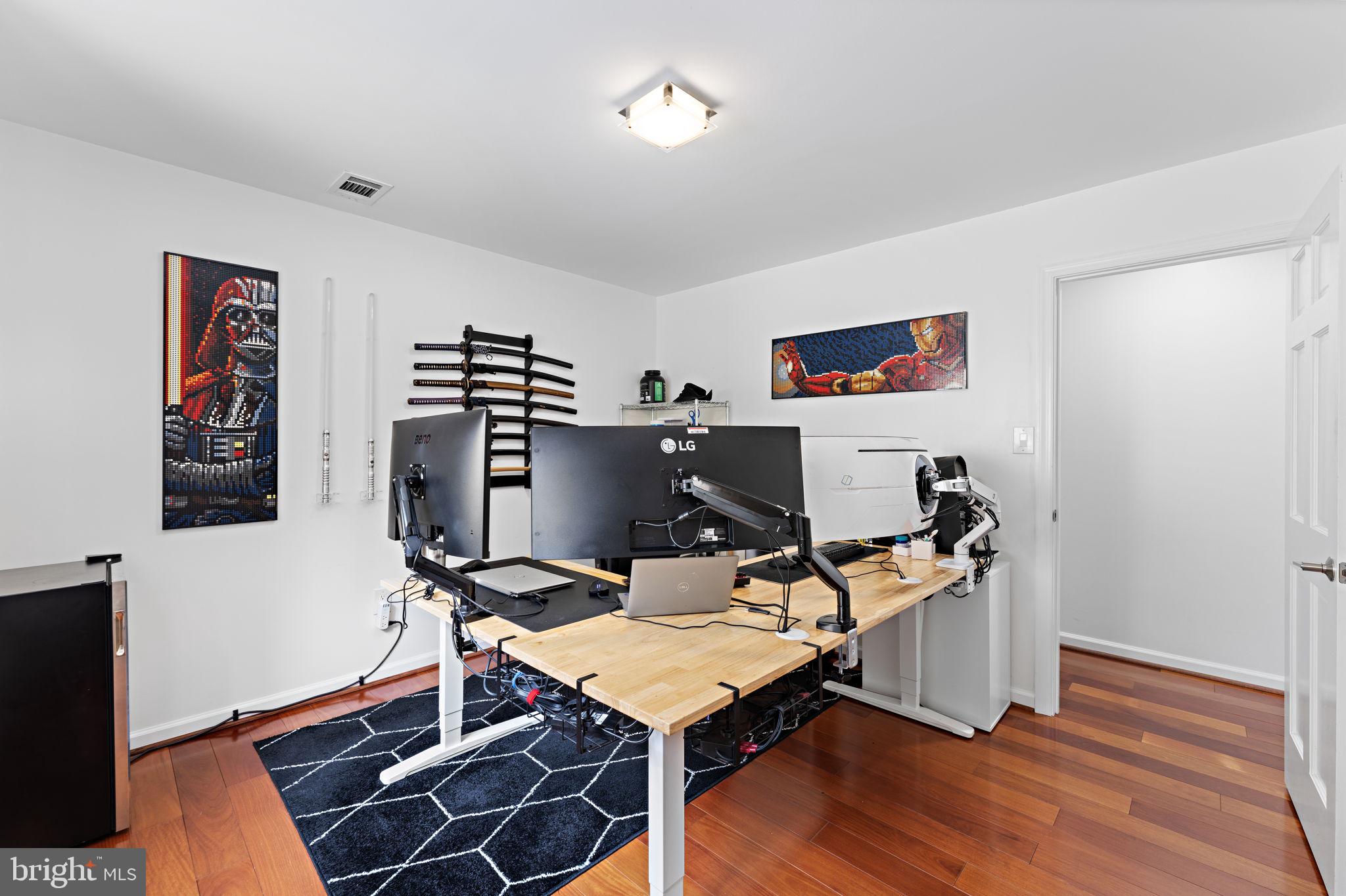 KIRBY WOODS - Residential