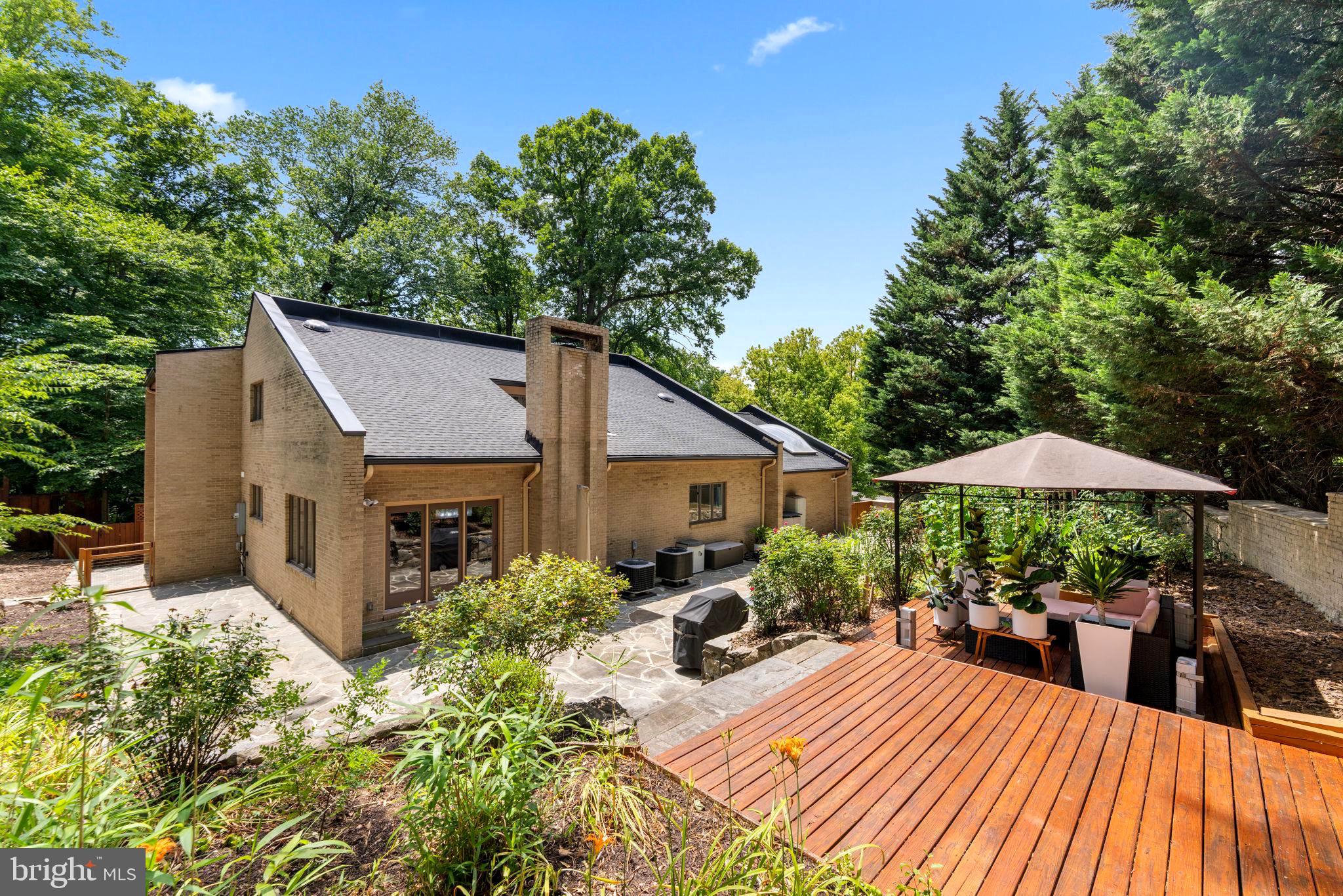 KIRBY WOODS - Residential