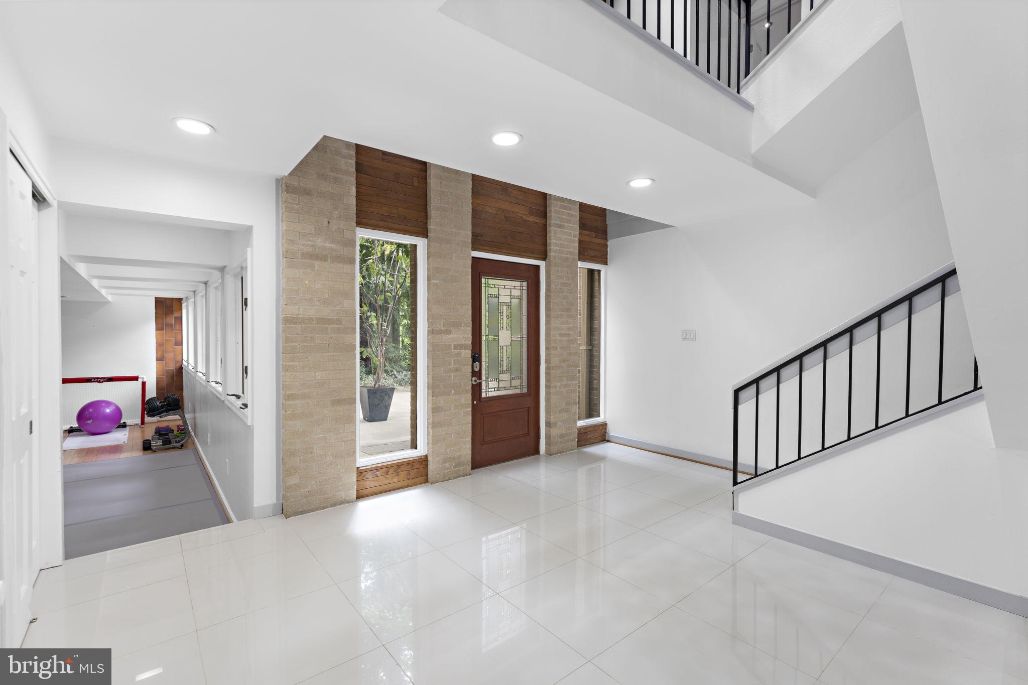 KIRBY WOODS - Residential