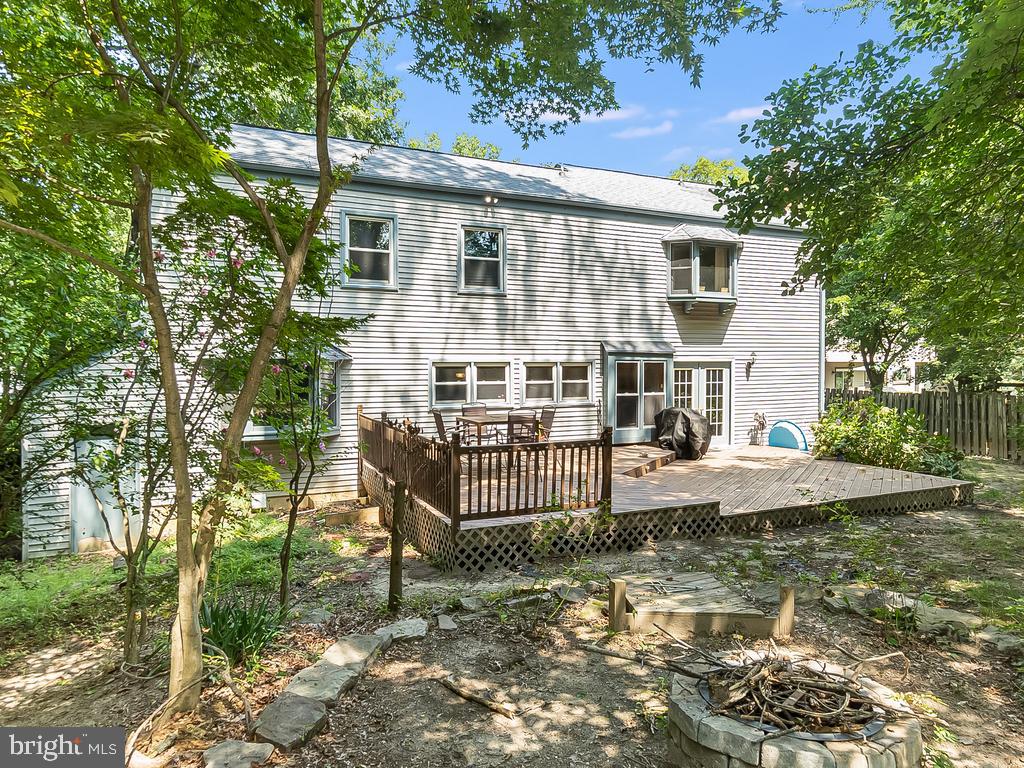 HERITAGE OAKS - Residential