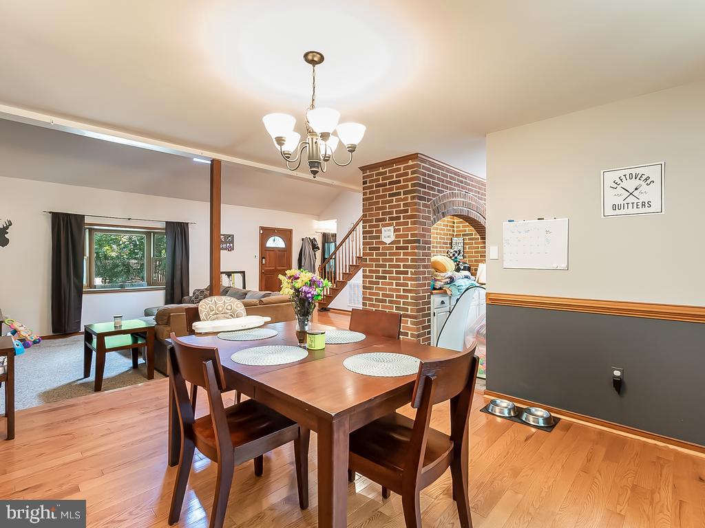 HERITAGE OAKS - Residential