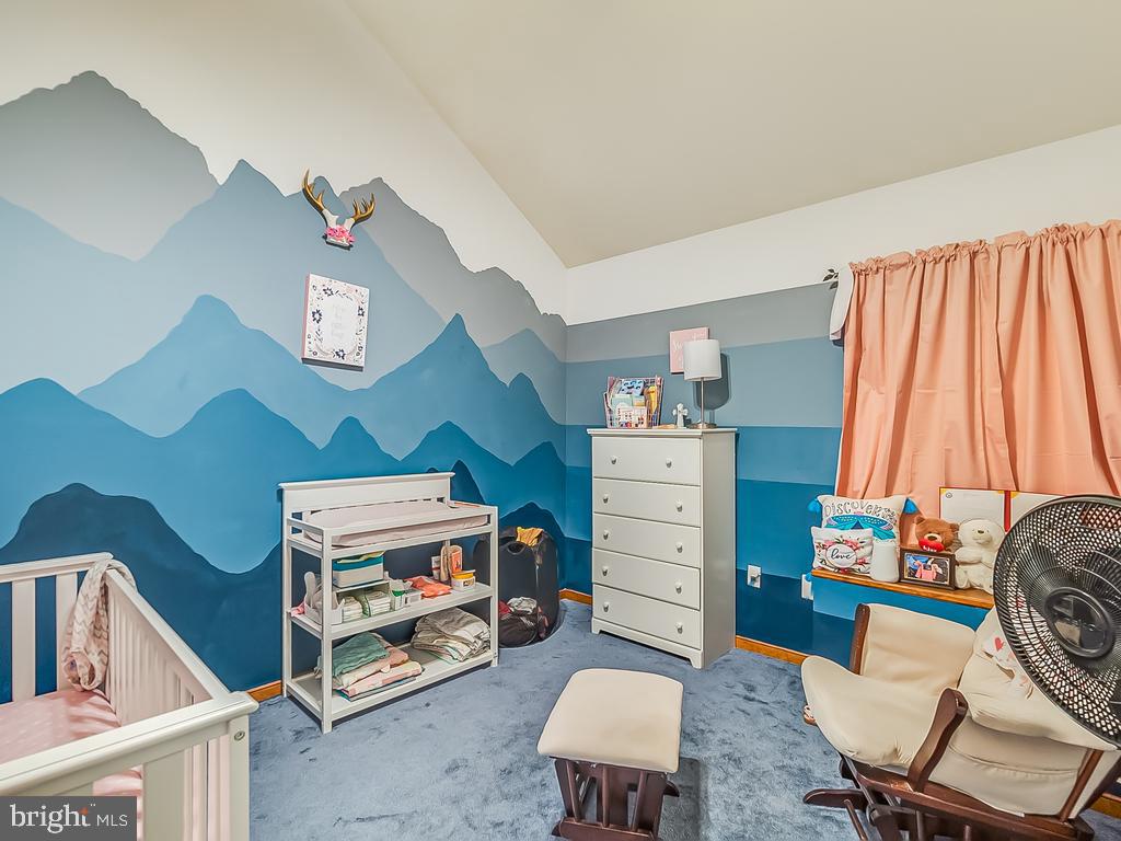 HERITAGE OAKS - Residential