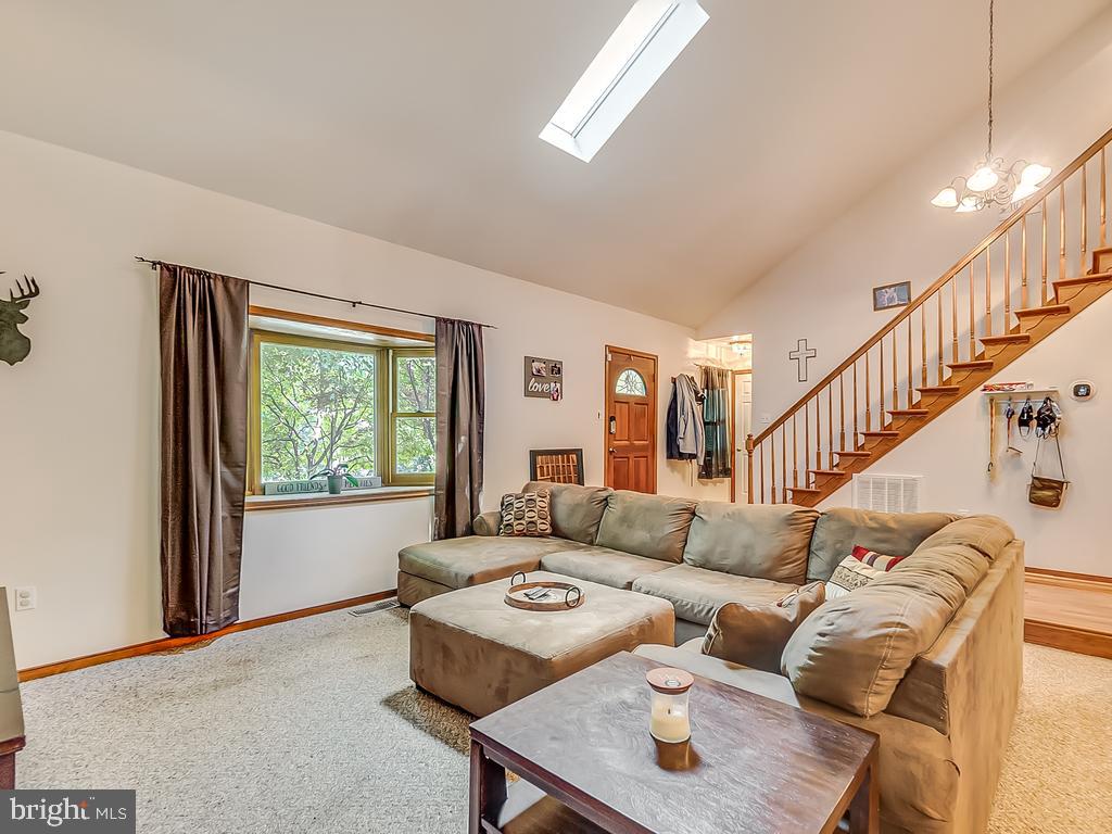 HERITAGE OAKS - Residential