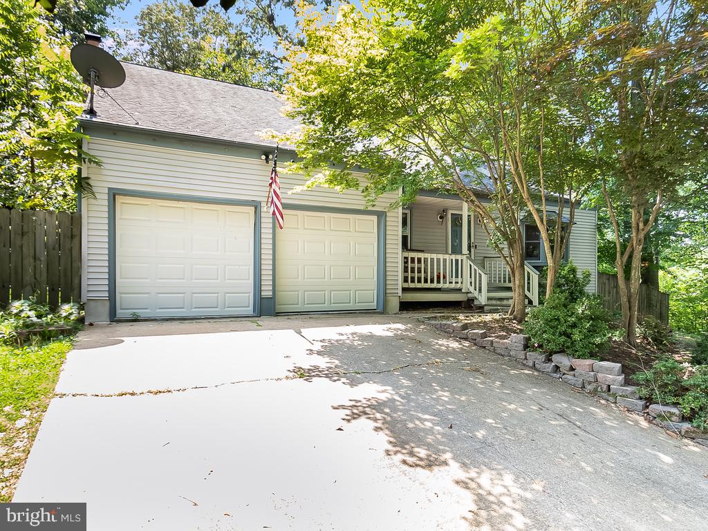 HERITAGE OAKS - Residential