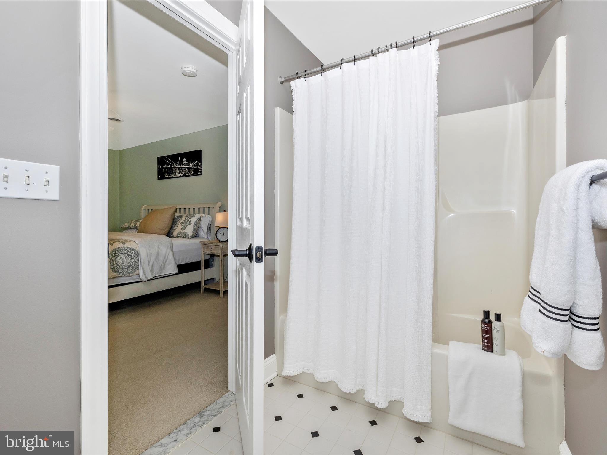 DOVES LANDING - Residential