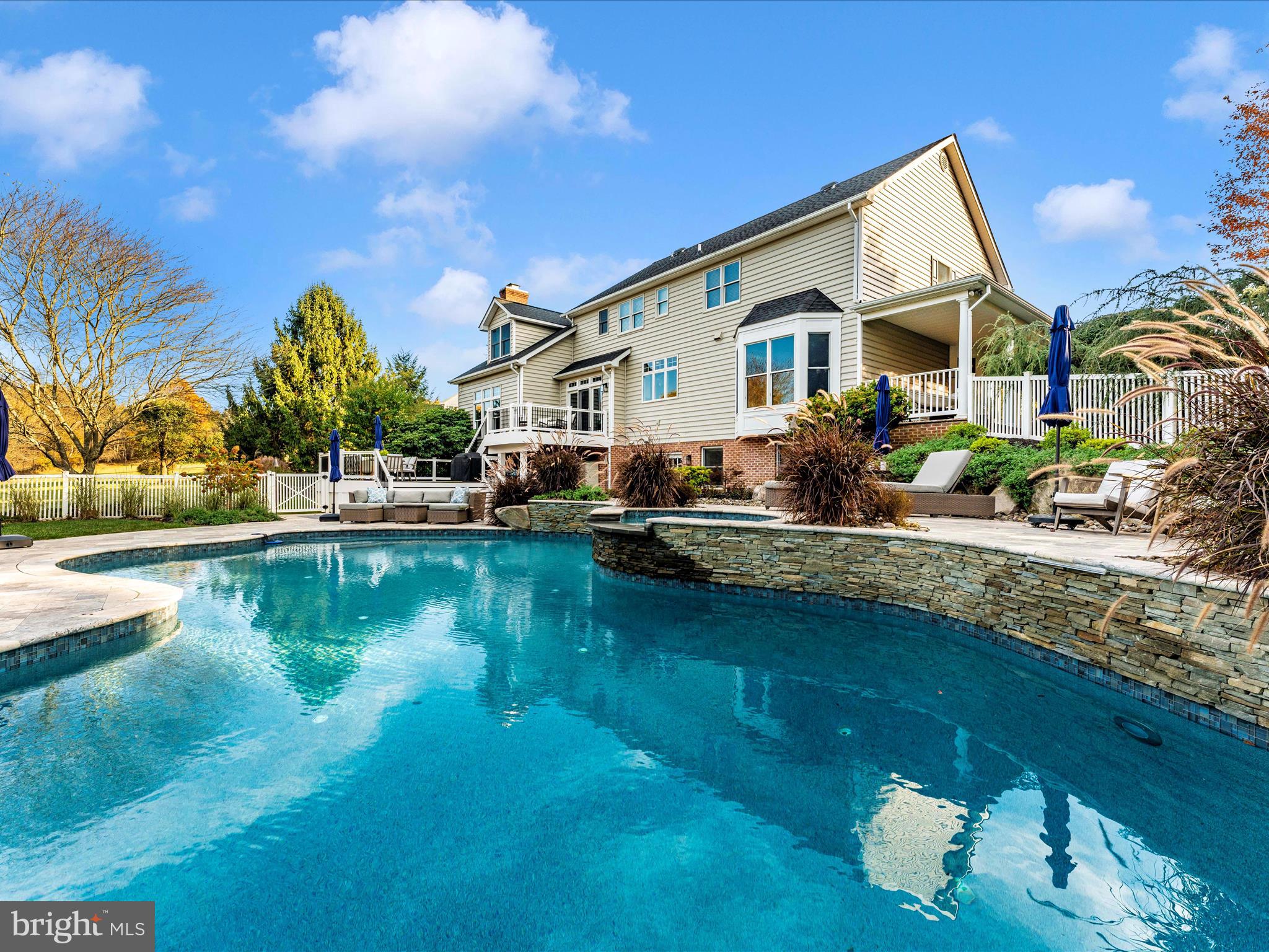 DOVES LANDING - Residential