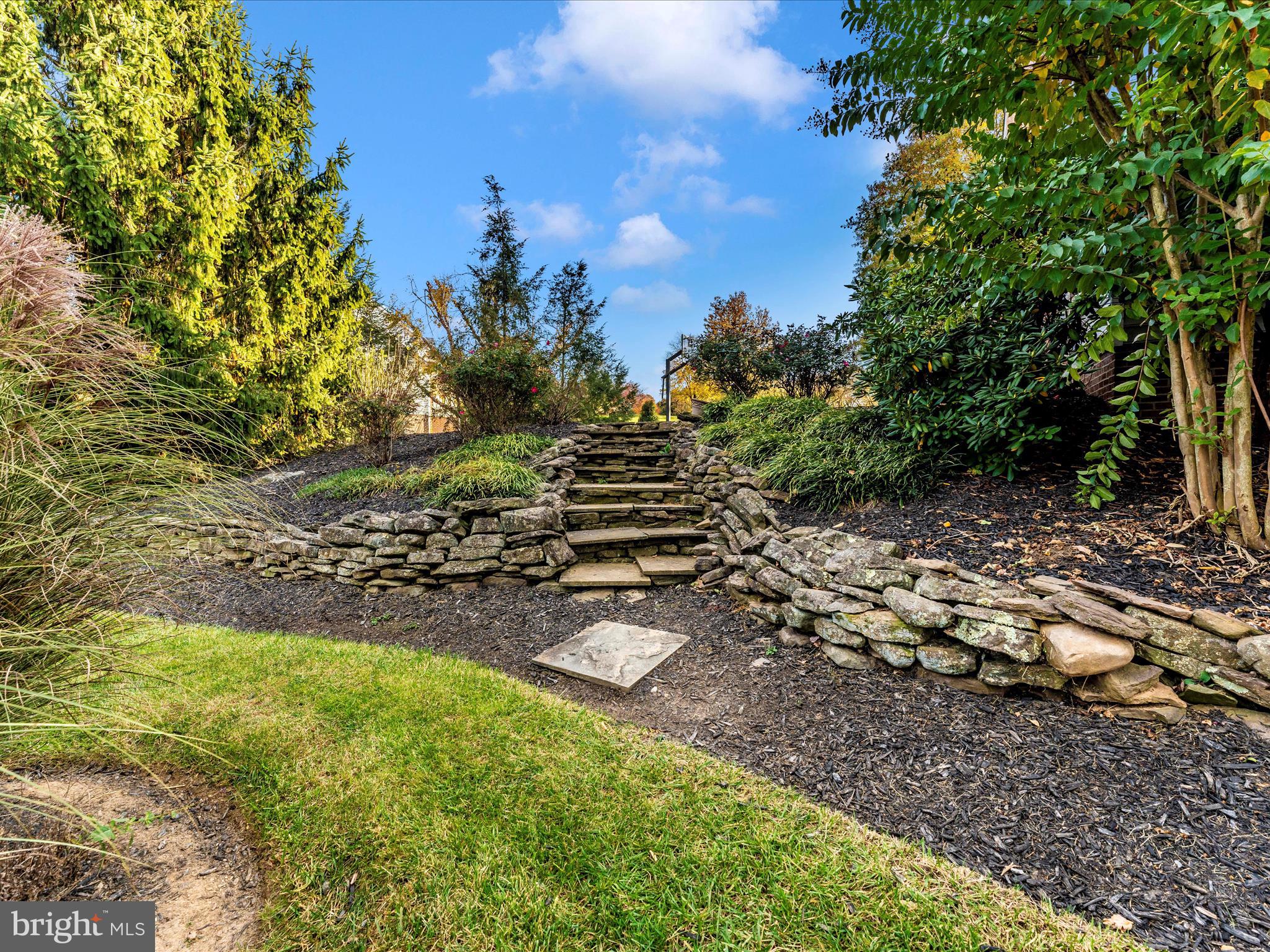 DOVES LANDING - Residential