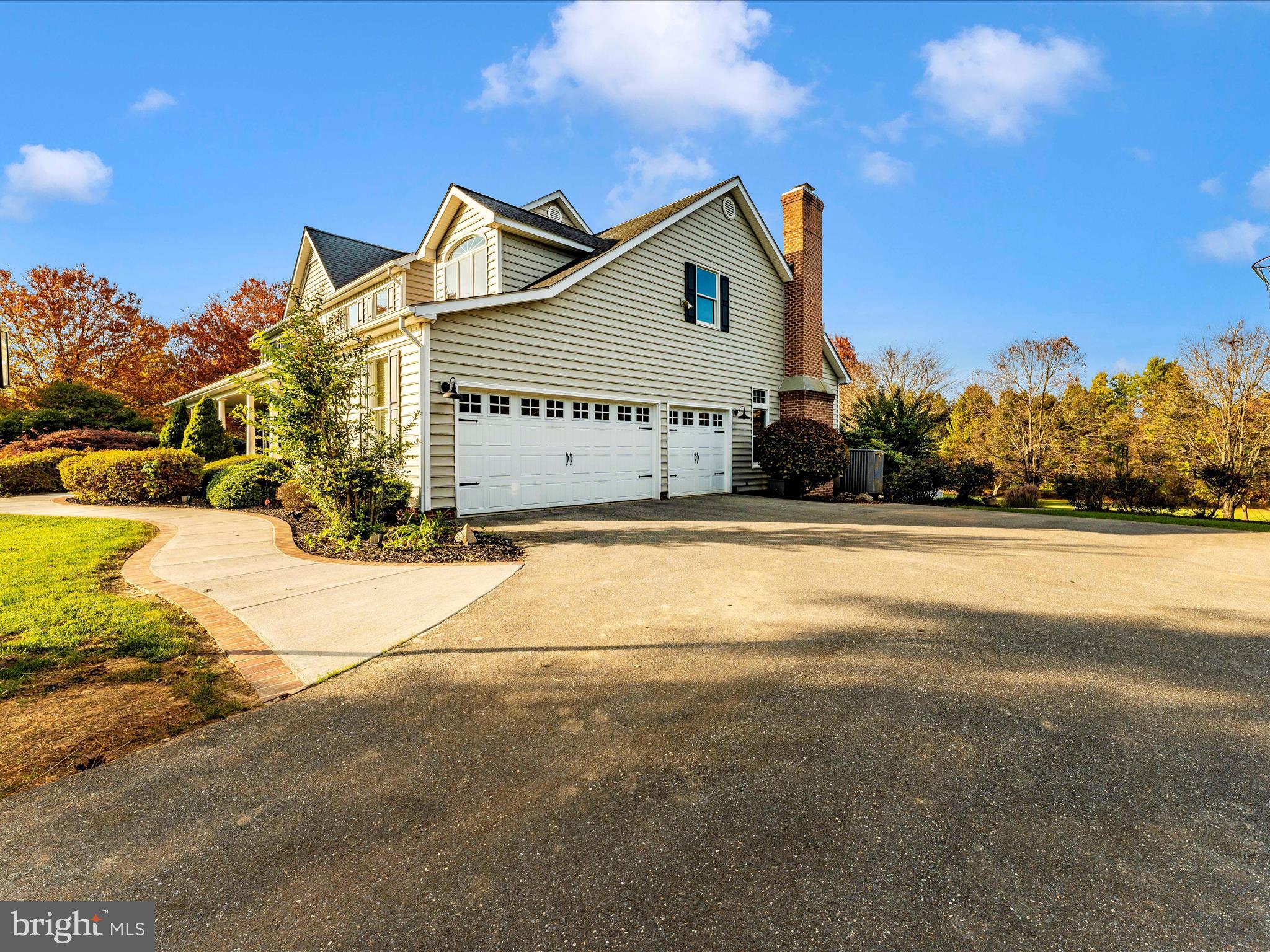 DOVES LANDING - Residential