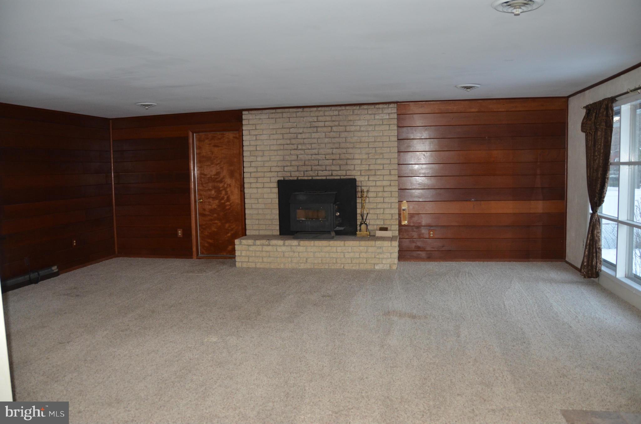 HOLLY HILL HARBOR - Residential Lease