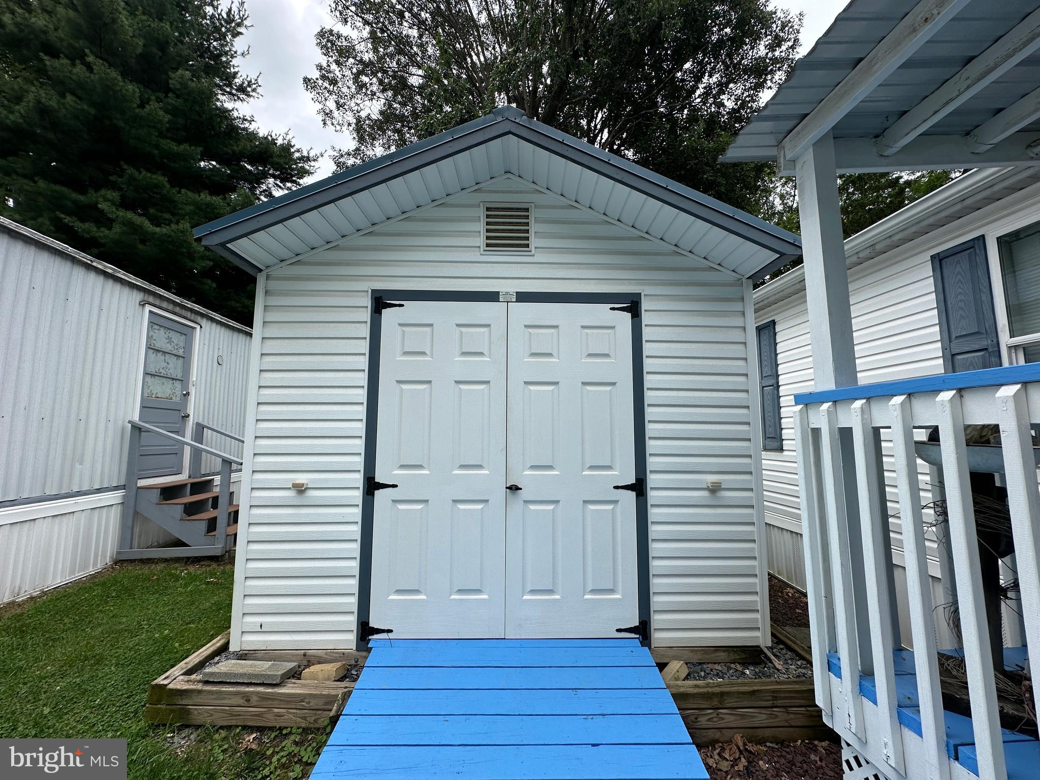 151 GARDNER DR
