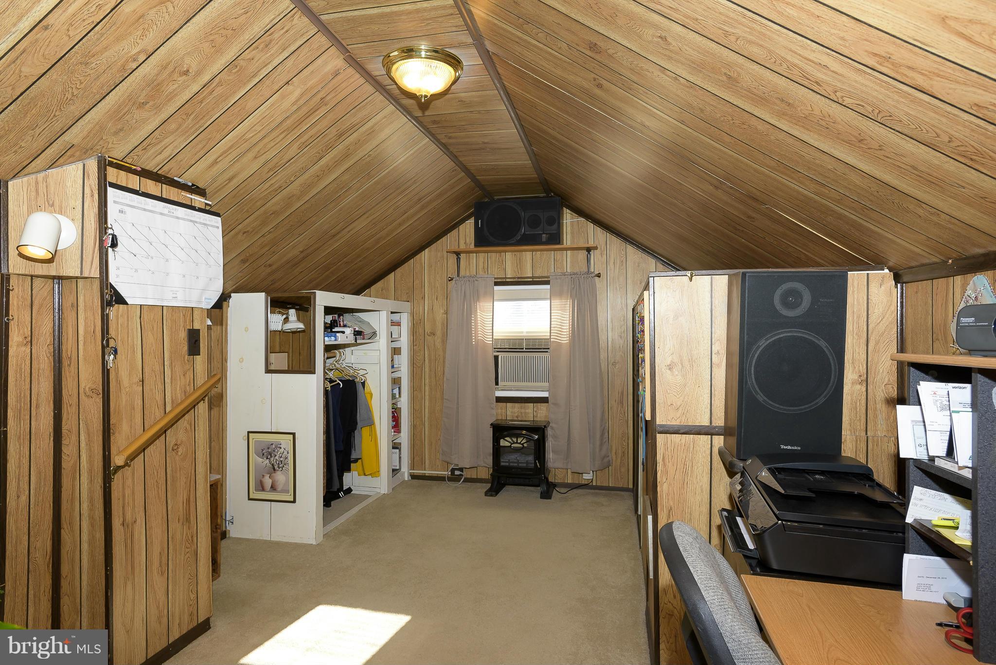 SYLVAN SHORES FOREST - Residential