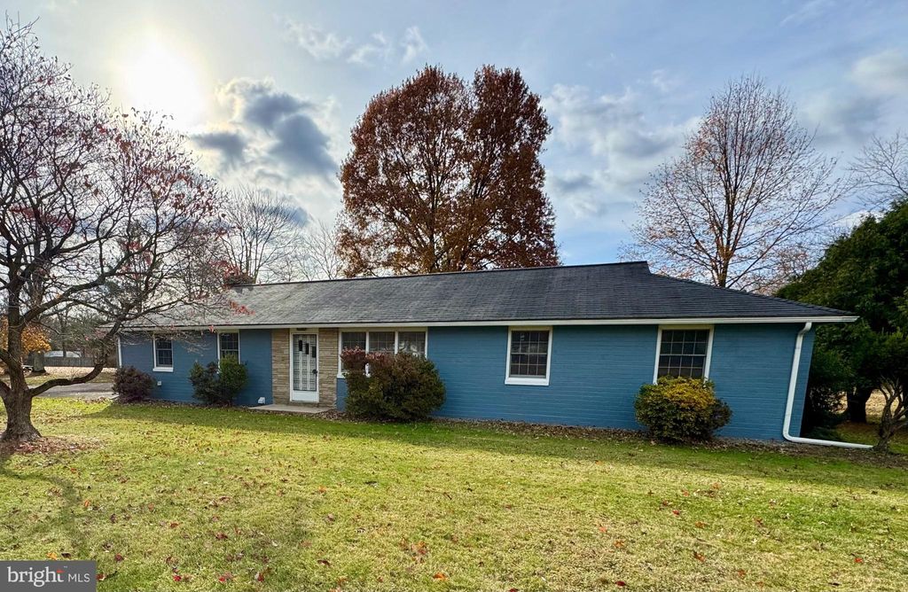 Photo of 1114 W Thomas Road, LANSDALE, PA 19446 (MLS # PAMC2161380)