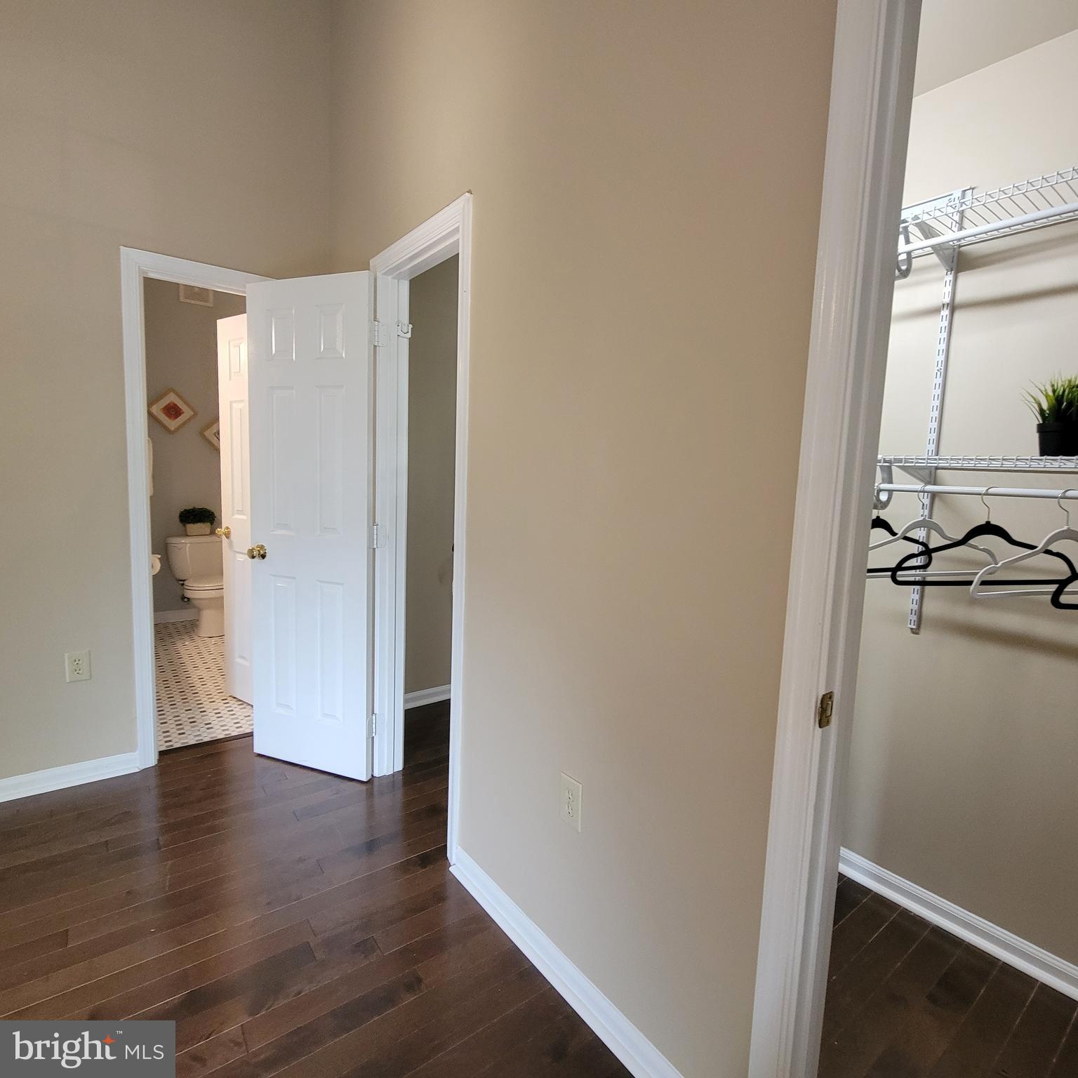 CROFTON VILLAGE - Residential