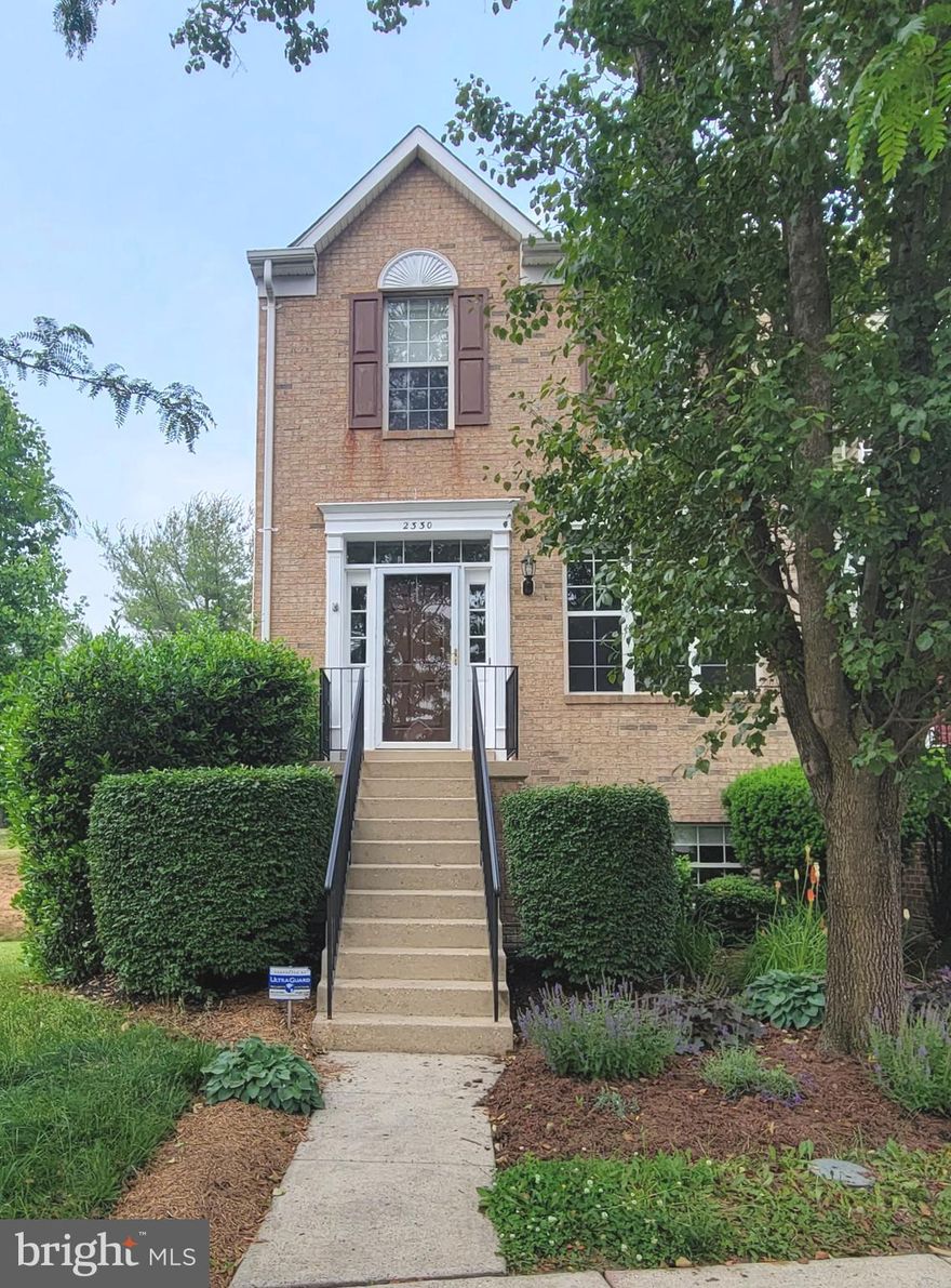 End-unit Crofton Townhome --4  BR/ 3.5 BA with completely updated and expanded kitchen floorplan/ eat-in dining area with custom cabinetry, granite counters. decorative ceramic tile backsplash; ceramic tile flooring; gas range; french door refrigerator with water/ice dispenser; built-in microwave; kitchen island with sink and dishwasher; all new modern lighting fixtures and recessed lighting; desk/workstation area in kitchen; lots of windows; new dark finish hardwood floors on main and upper levels for modern appeal; updated primary bath; ceiling fans; double black-out blinds in all rooms; !  New roof and water heater in 2022.Huge walk-out deck from kitchen overlooks walking trail  leads to 2 community pools on either end; and open area with steps down to concrete patio.  Primary bedroom features vaulted ceiling and fan; updated en suite with  custom ceramic tile floor and soothing palette; large, lighted closet; 2nd and 3rd bedrooms feature dark finish hardwoods for easy maintenance.  Lower level features a large living area; 12 x14 bedroom and walk-in closet ; full bath and walk-out slider and private entrance to patio.  Lot of windows in this end-unit looks out to open space.  Home has 2 adjacent parking spaces directly in front of home for those rainy days.
Crofton offers tons of dining, shopping, and entertainment options!  HOA only--NO CONDO FEES!  MOVE-IN READY!