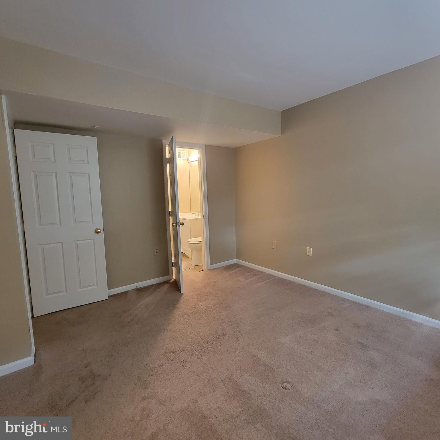 CROFTON VILLAGE - Residential