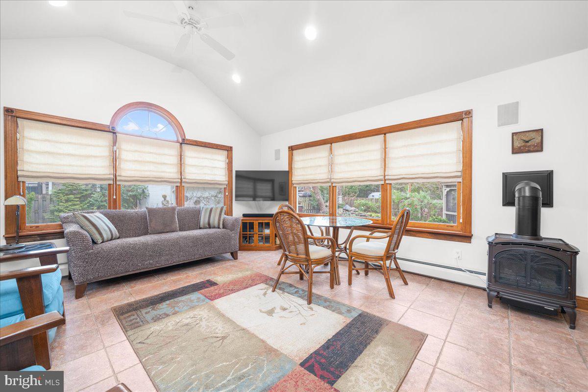 NARBERTH - Residential