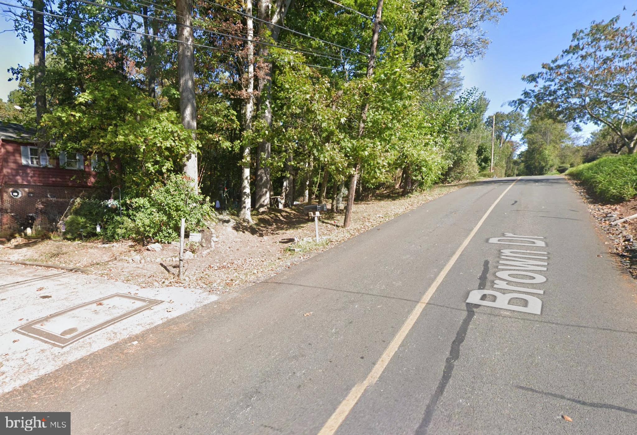 891 BROWN DRIVE