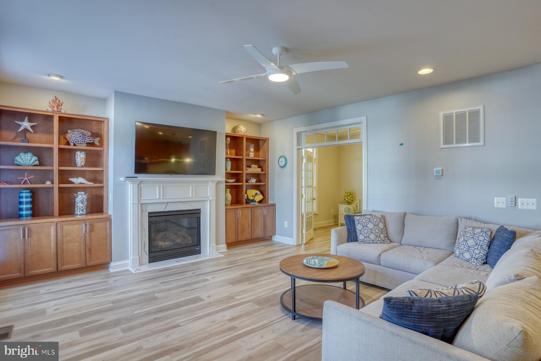 PENINSULA - Residential