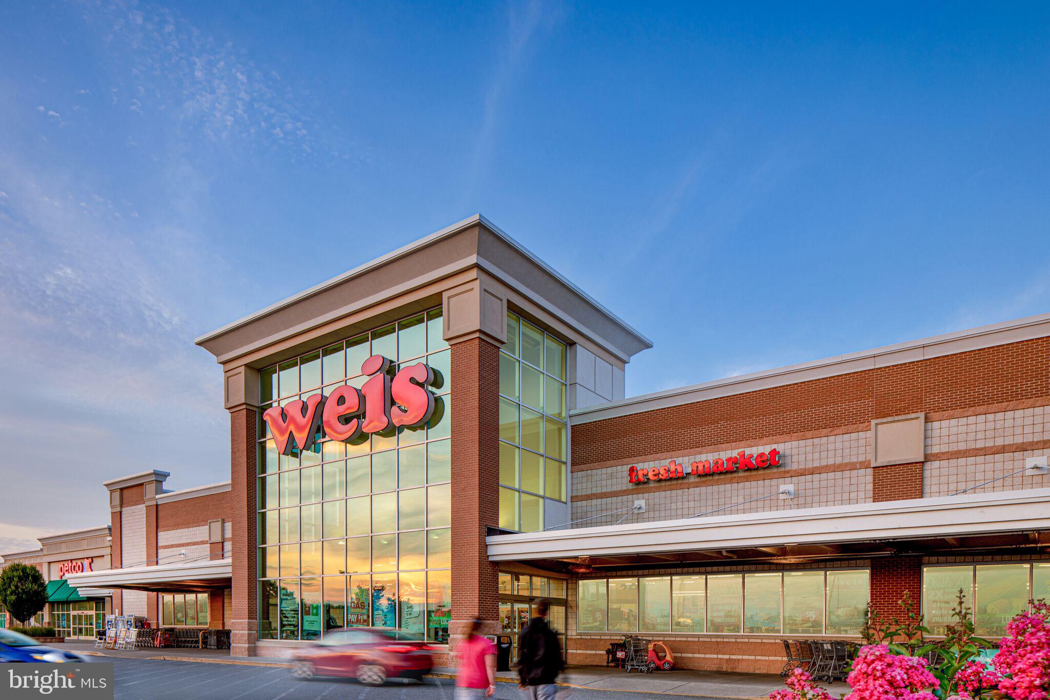 PRESIDENTS POINTE - Residential