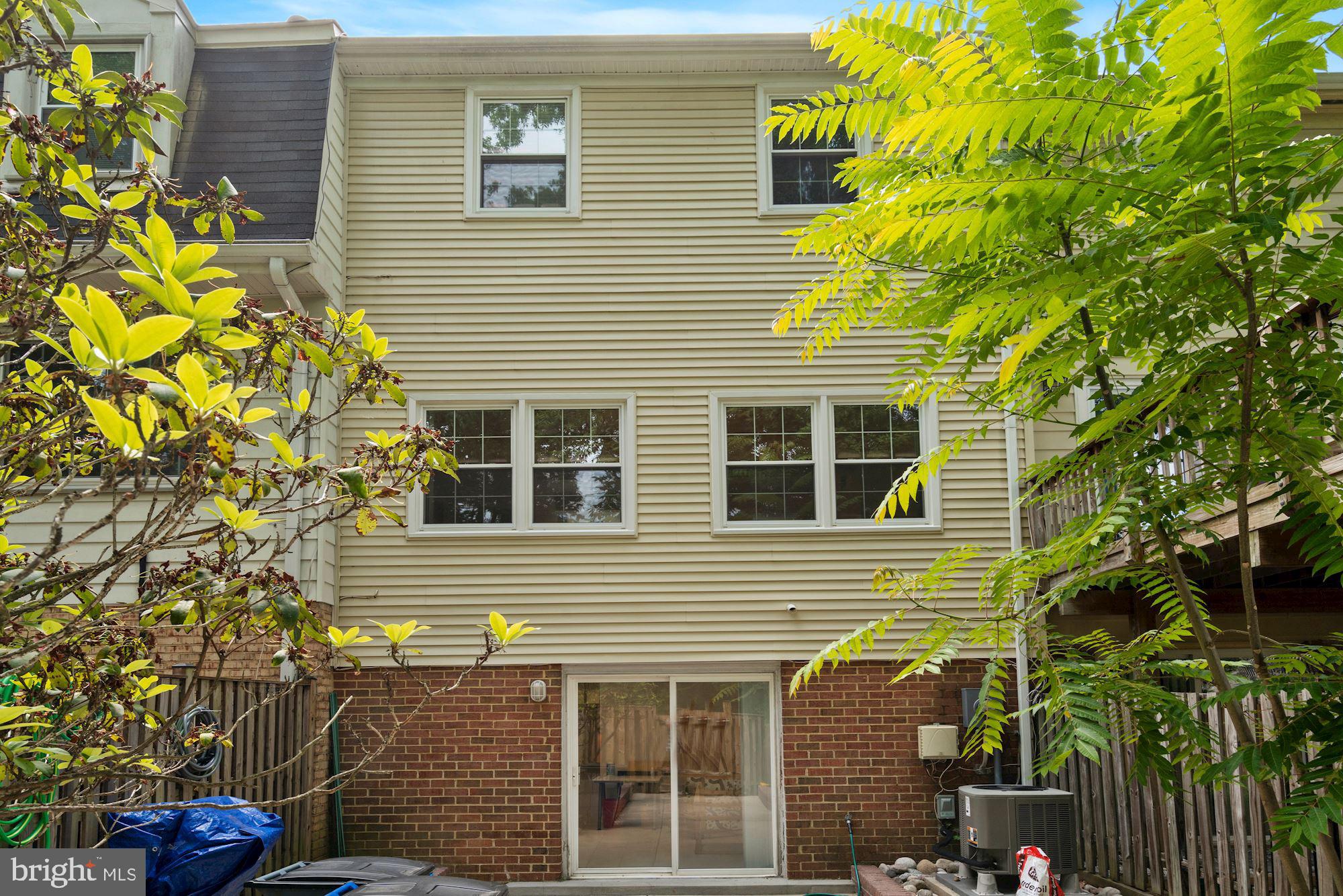 OLD MILL COMMUNITY - Residential Lease