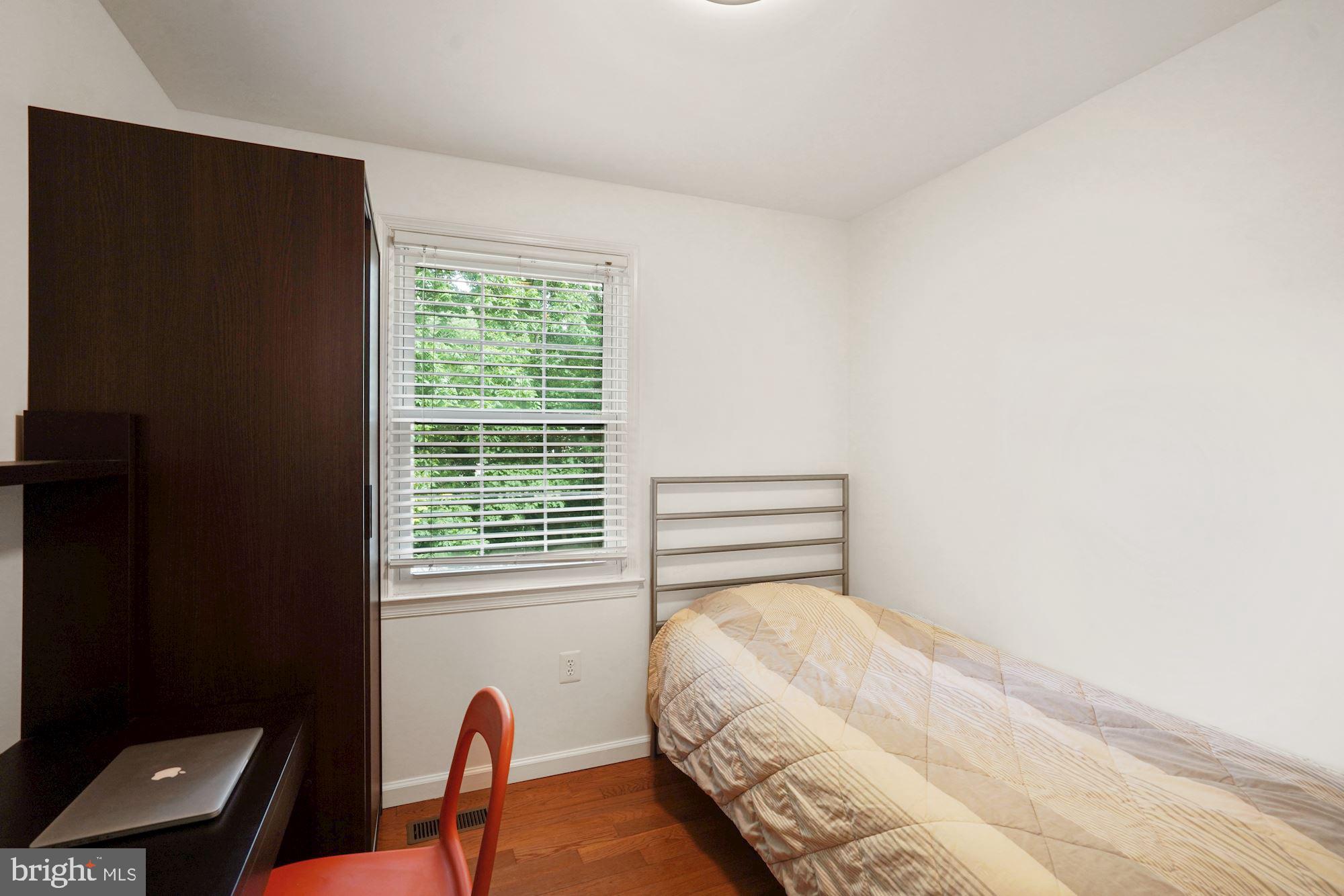 OLD MILL COMMUNITY - Residential Lease