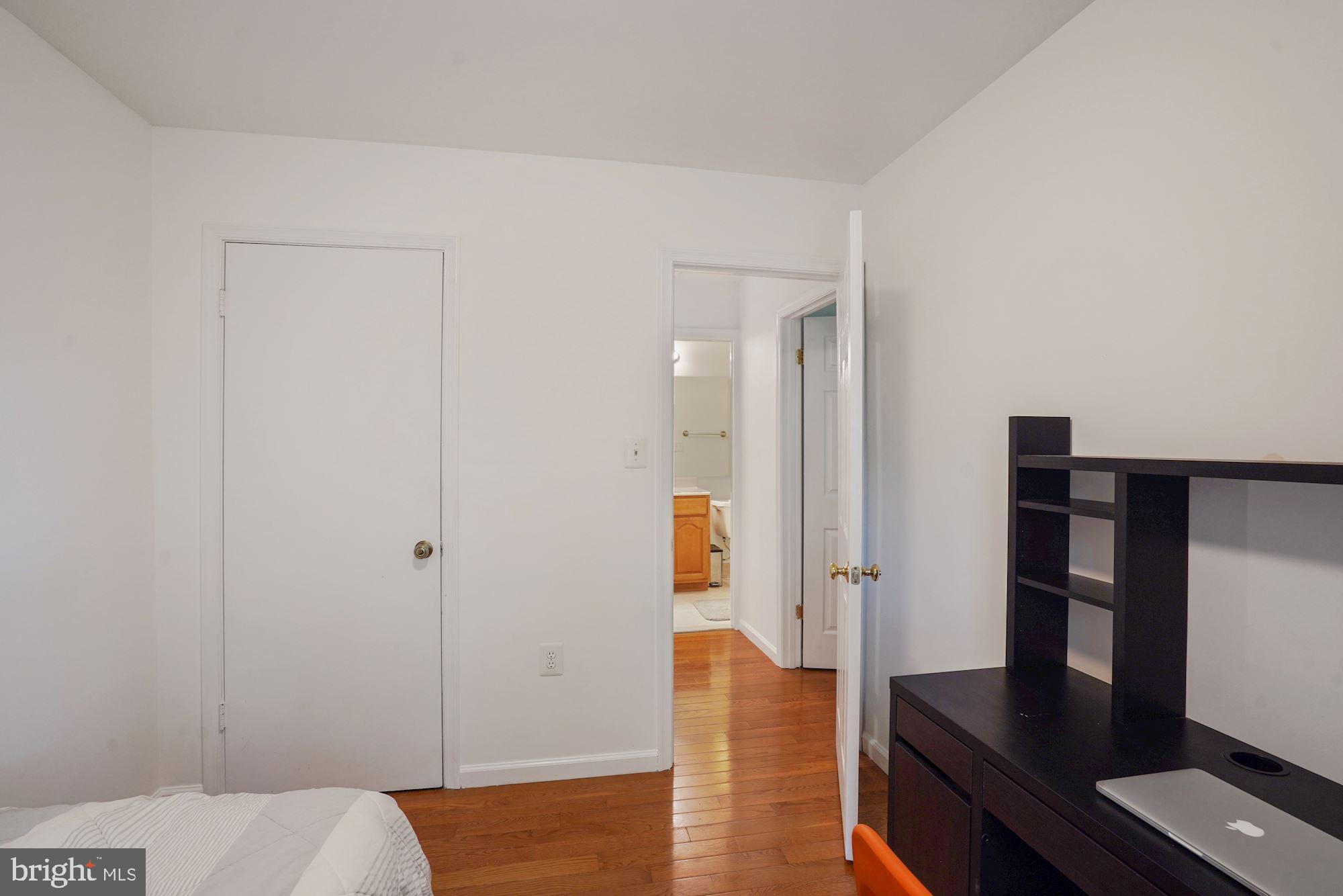 OLD MILL COMMUNITY - Residential Lease