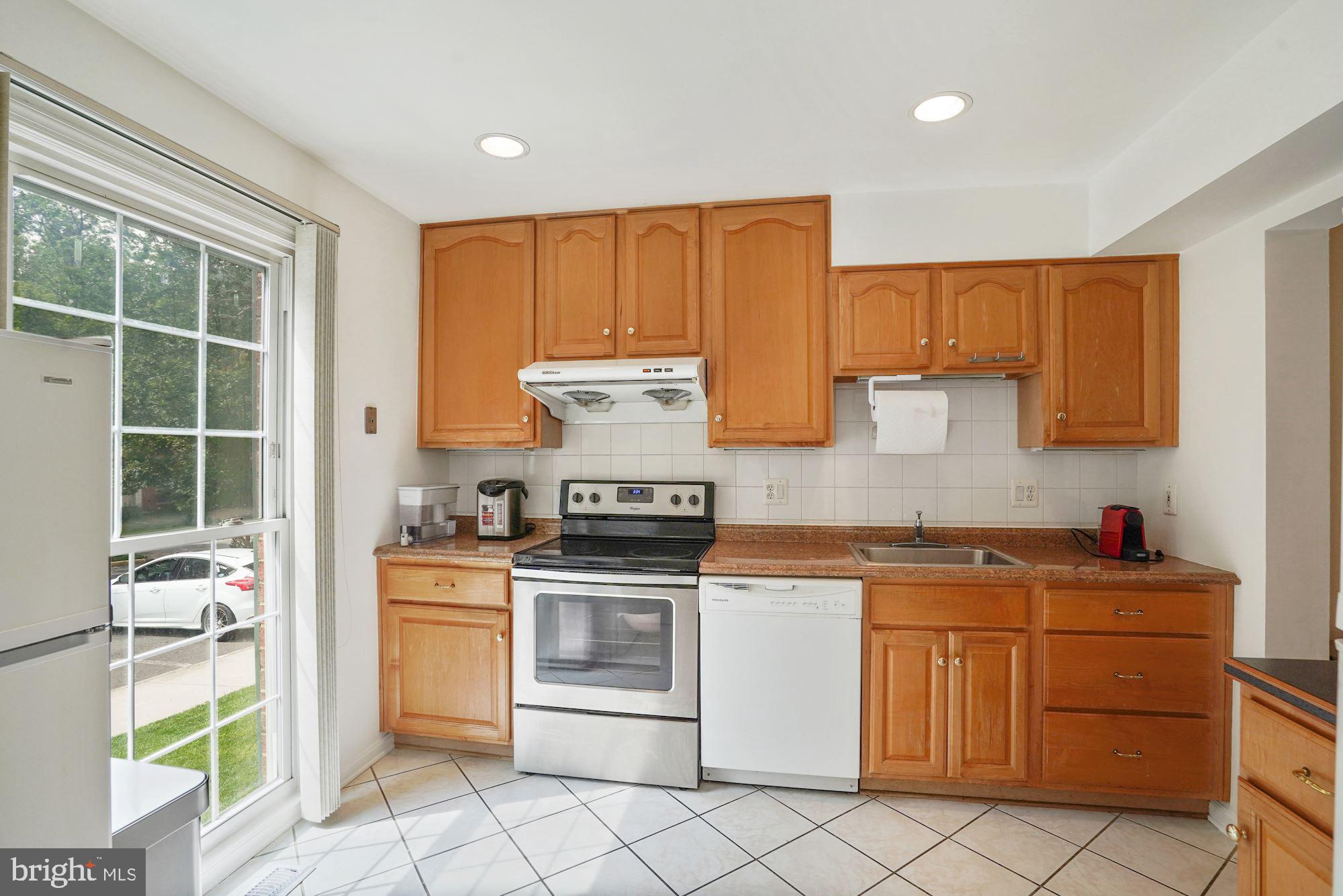 OLD MILL COMMUNITY - Residential Lease