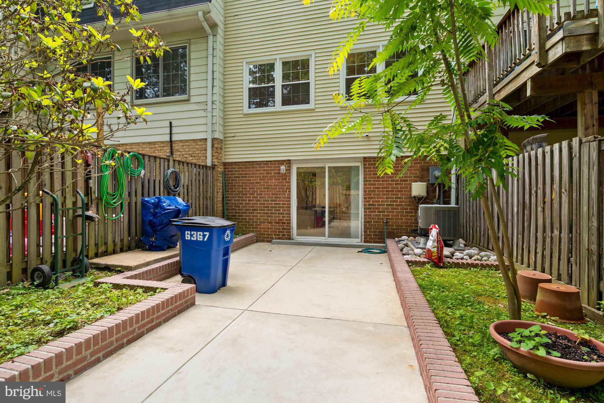 OLD MILL COMMUNITY - Residential Lease