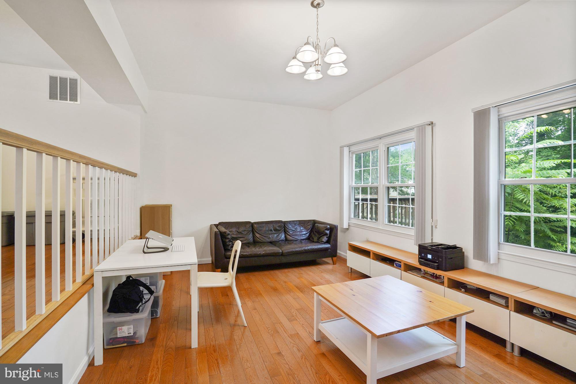 OLD MILL COMMUNITY - Residential Lease