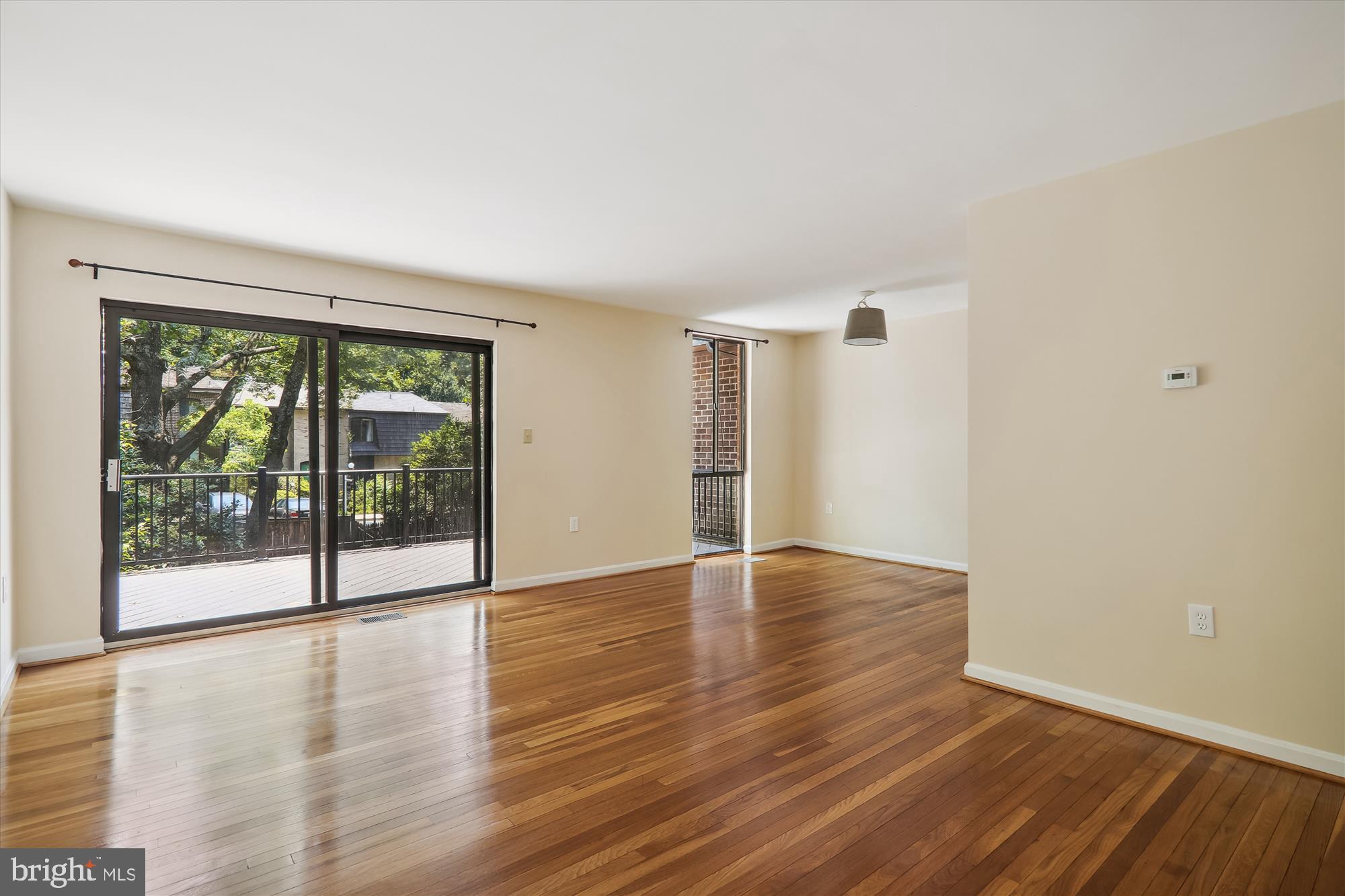 INVERNESS FOREST - Residential Lease