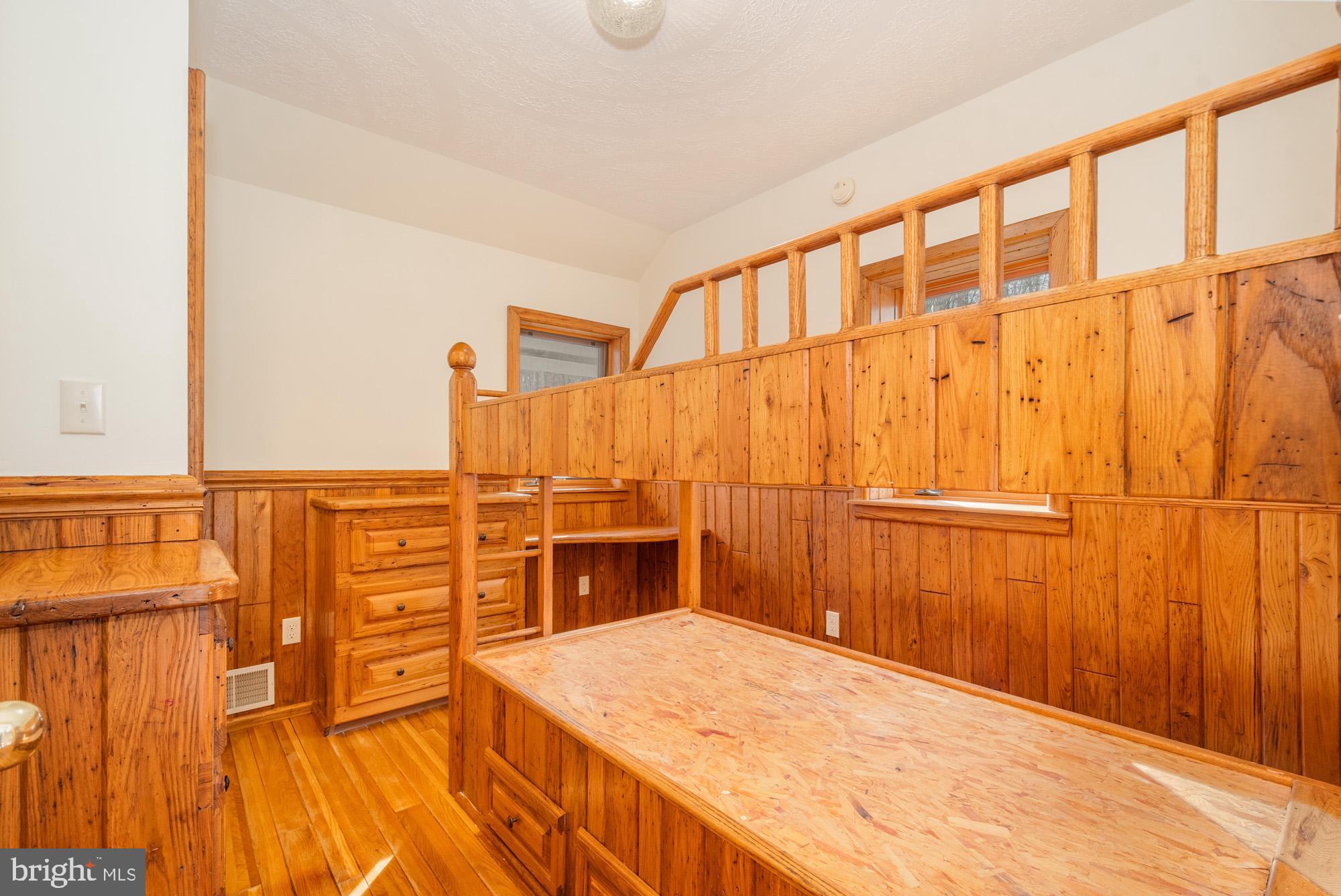 WHITE ROCK - Residential