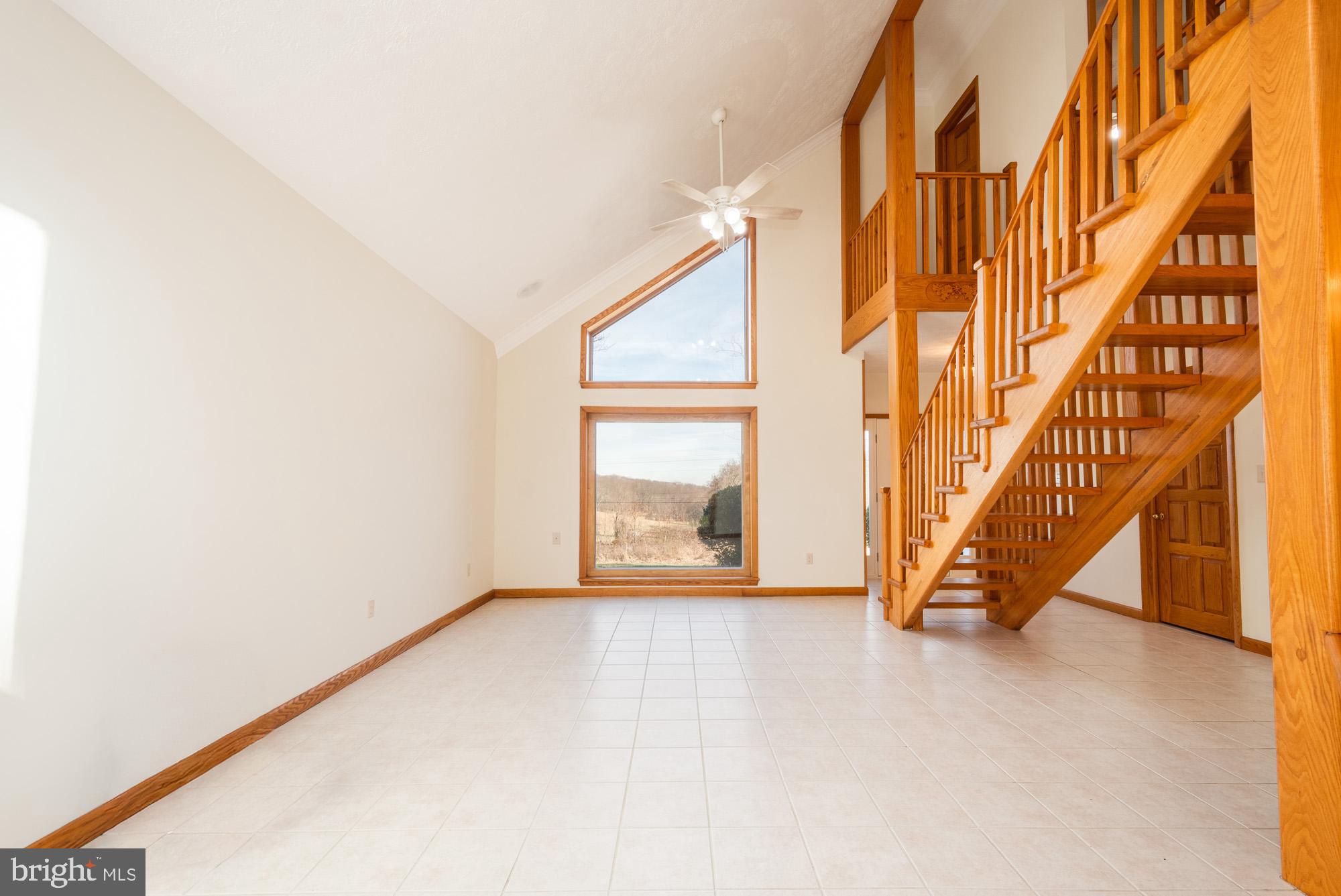 WHITE ROCK - Residential