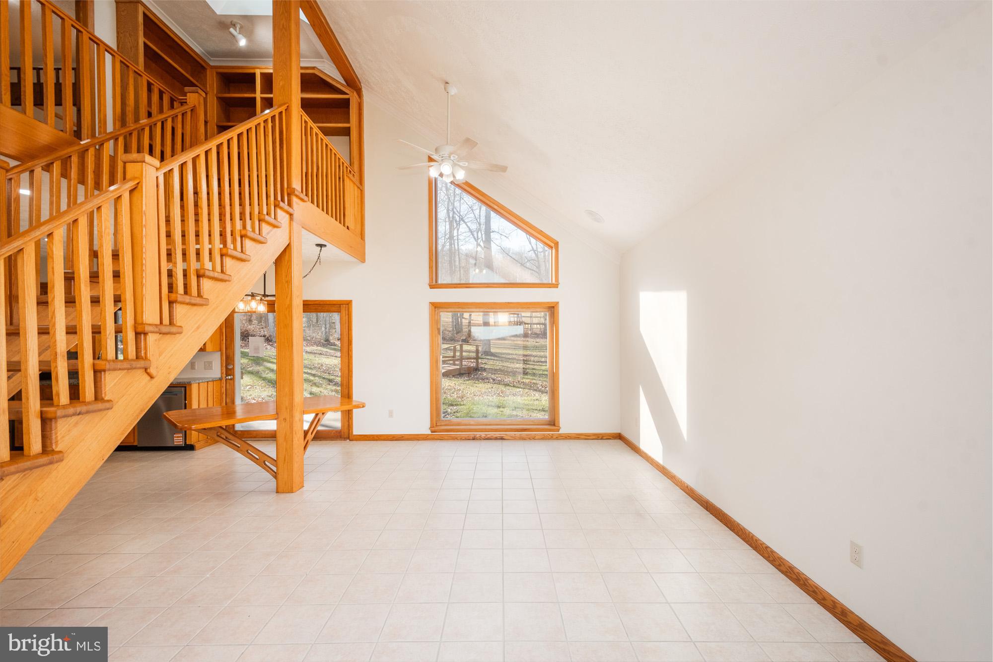 WHITE ROCK - Residential