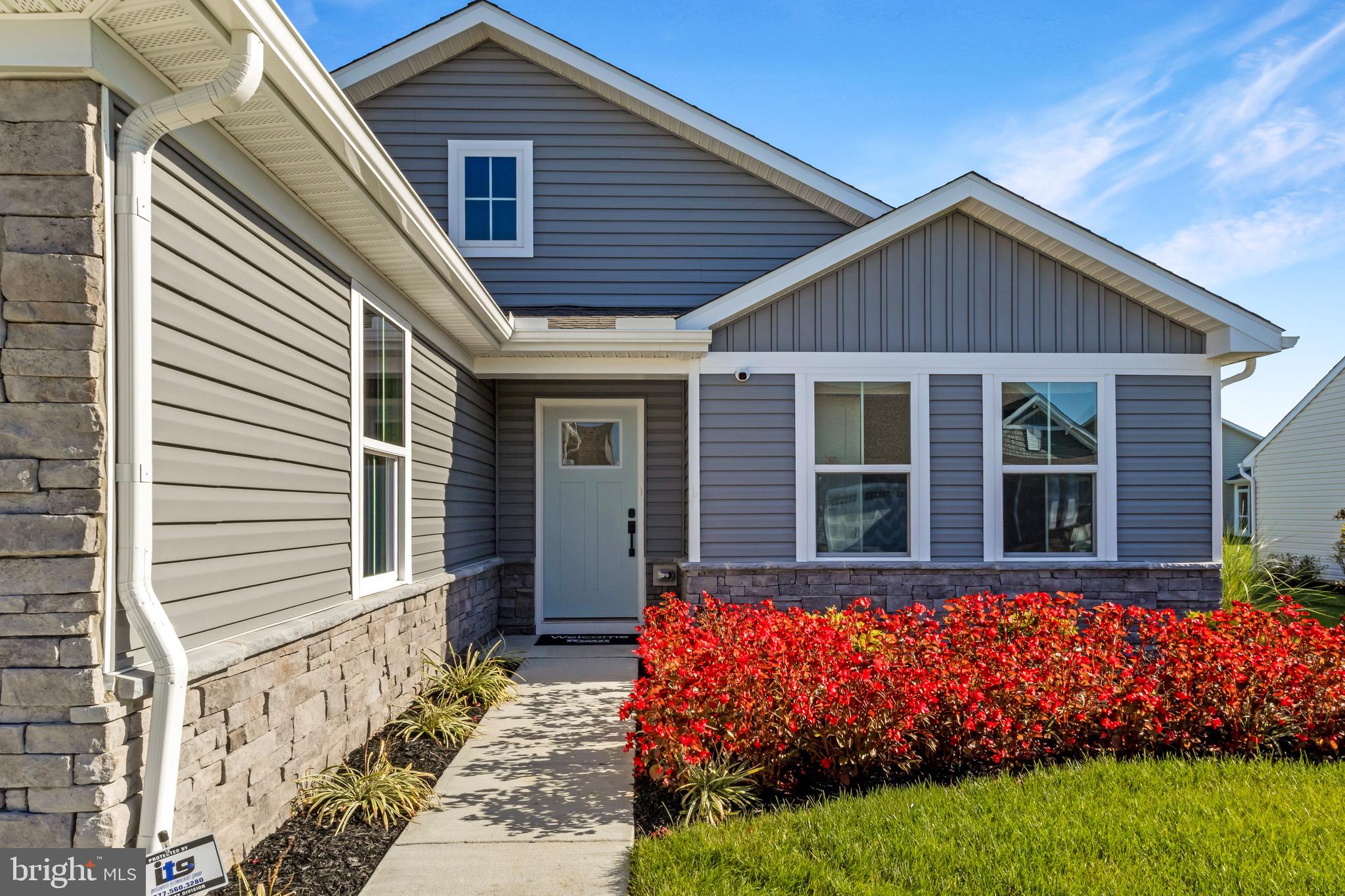 338 HERITAGE SHORES CIRCLE