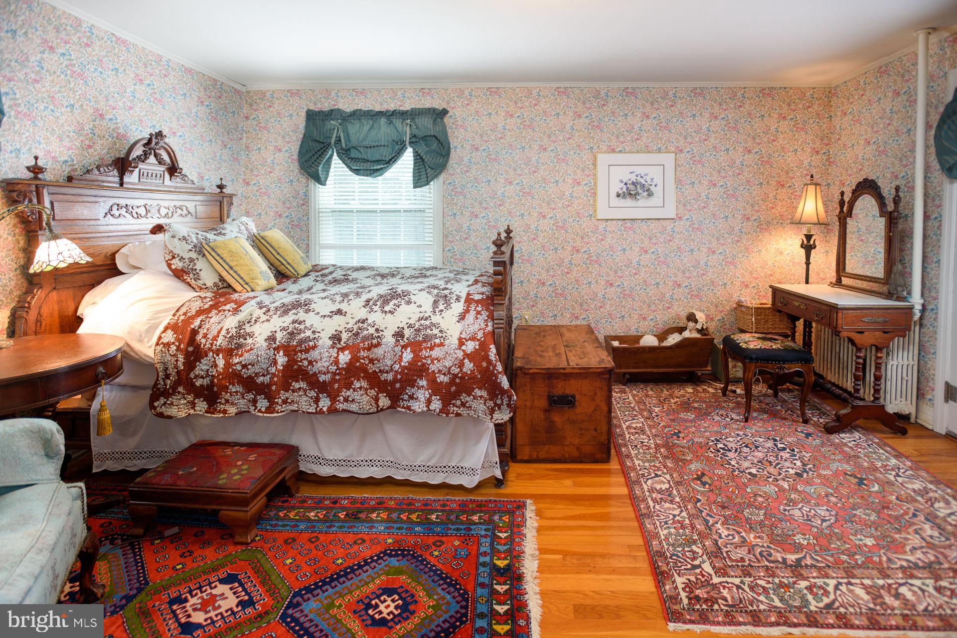 TOWN POINT ESTATES - Residential