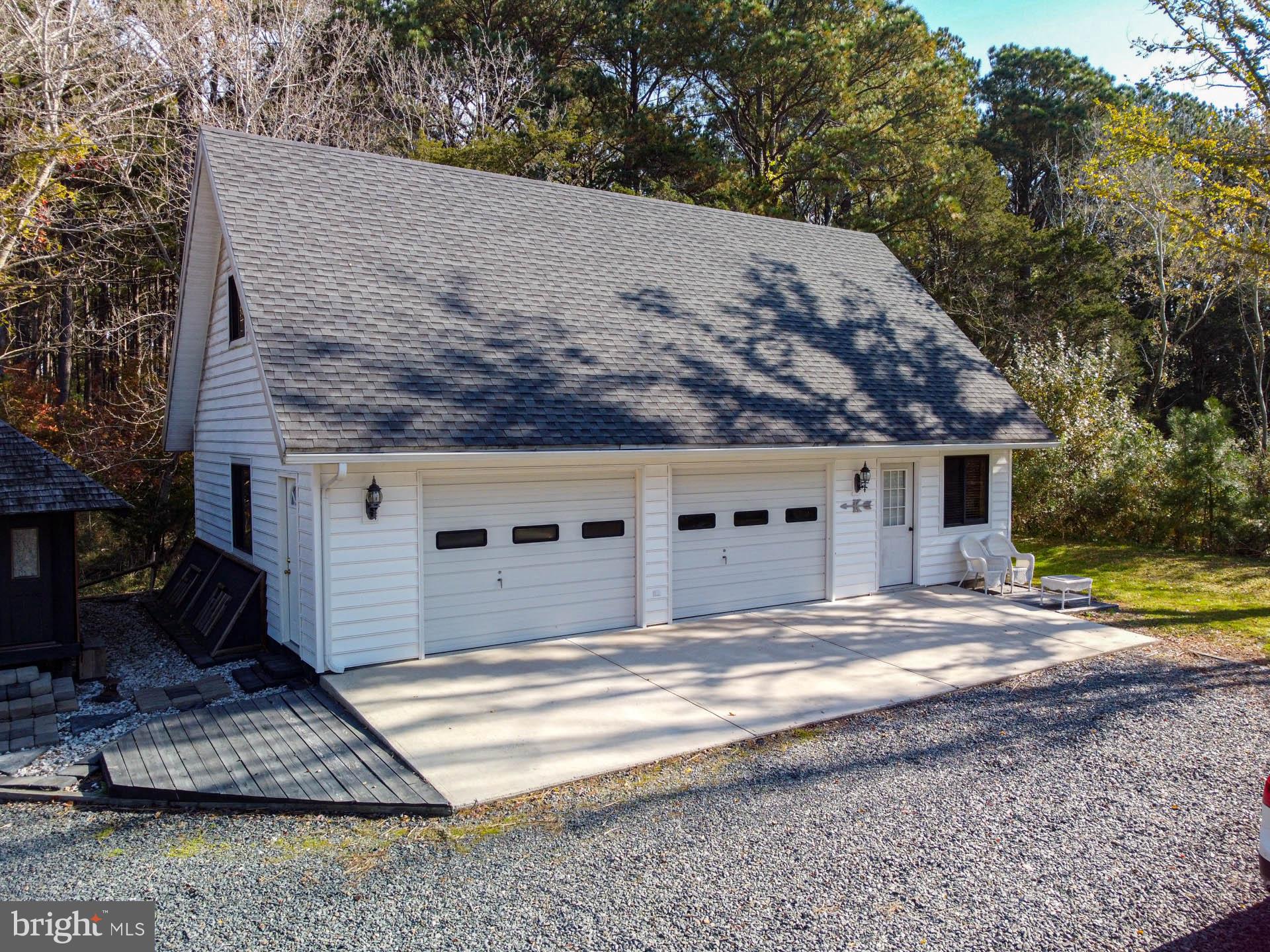 TOWN POINT ESTATES - Residential