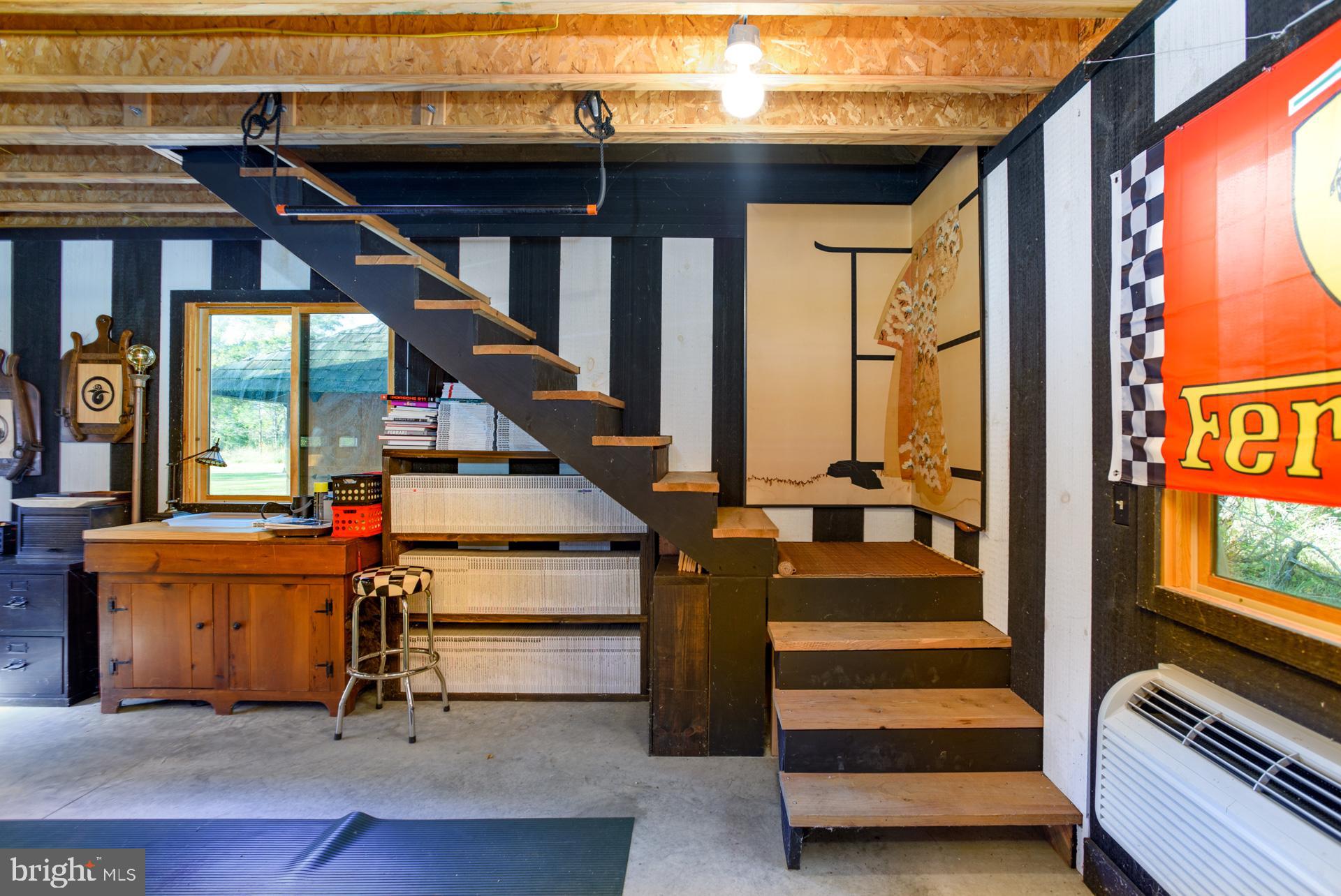 TOWN POINT ESTATES - Residential