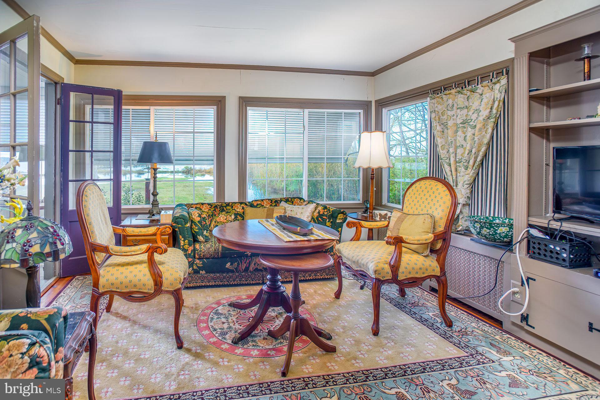 TOWN POINT ESTATES - Residential