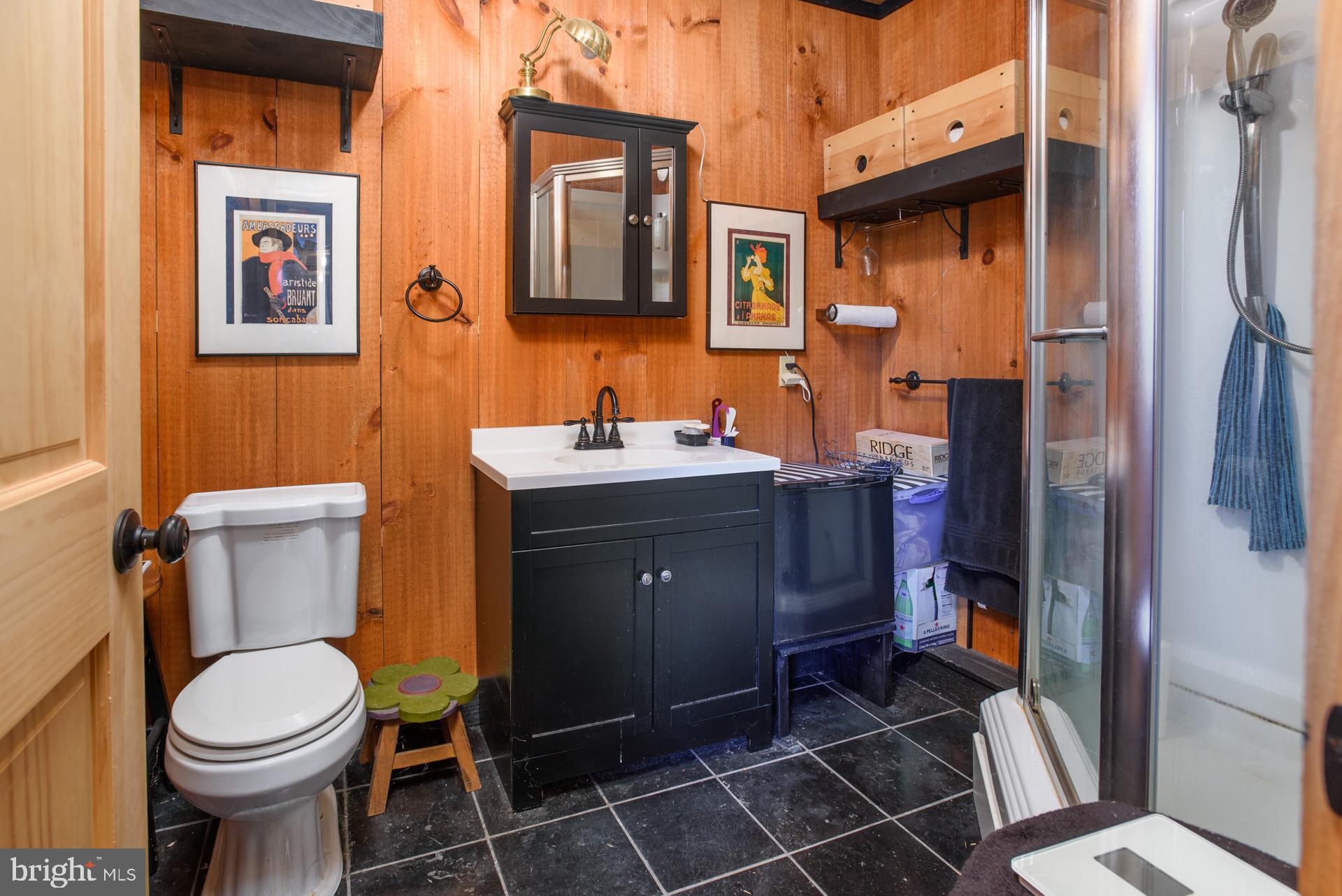 TOWN POINT ESTATES - Residential