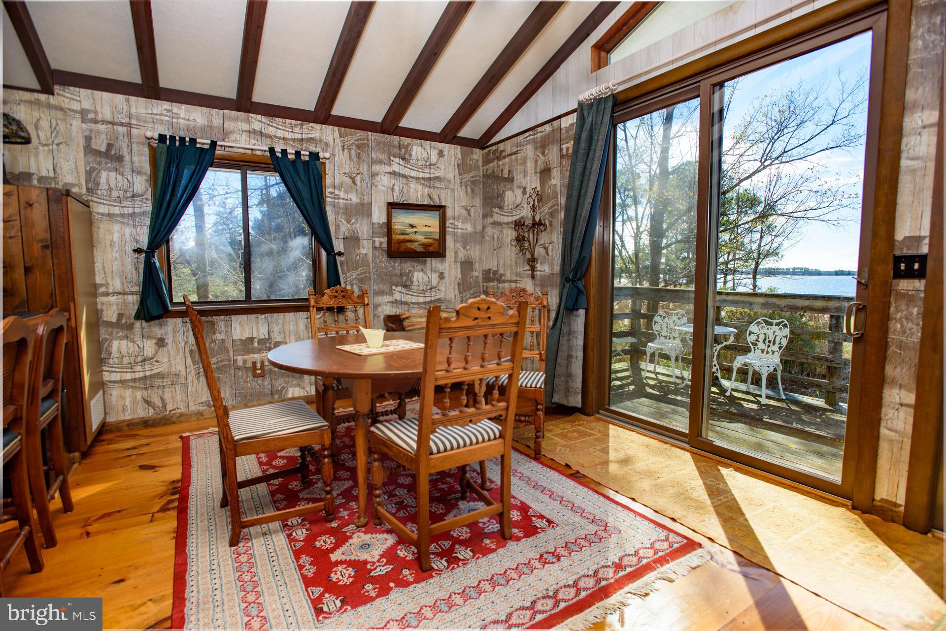 TOWN POINT ESTATES - Residential