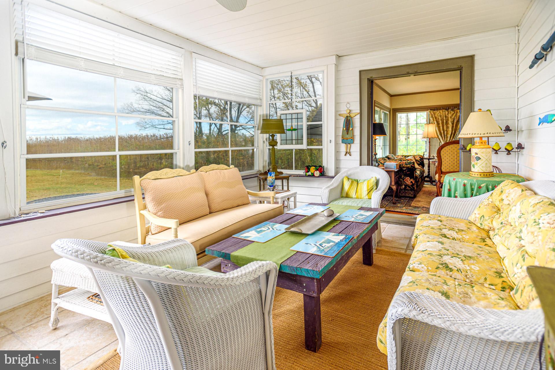 TOWN POINT ESTATES - Residential