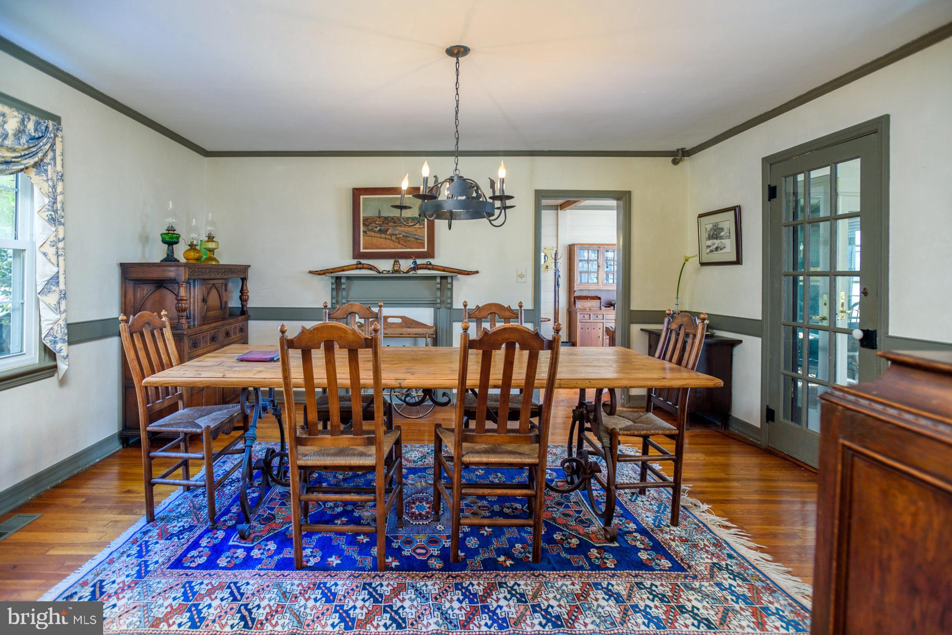 TOWN POINT ESTATES - Residential