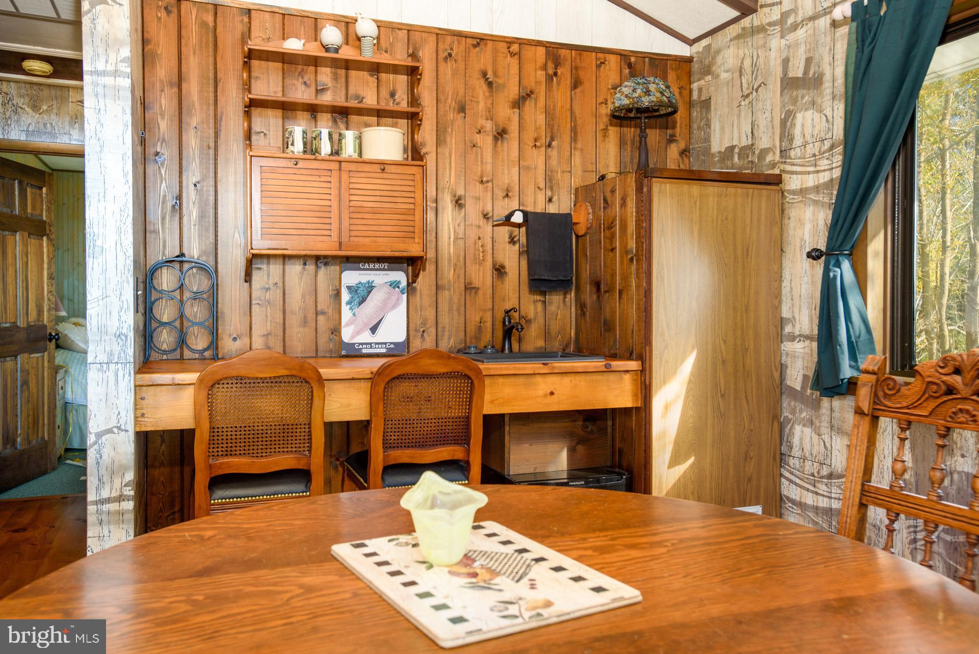 TOWN POINT ESTATES - Residential