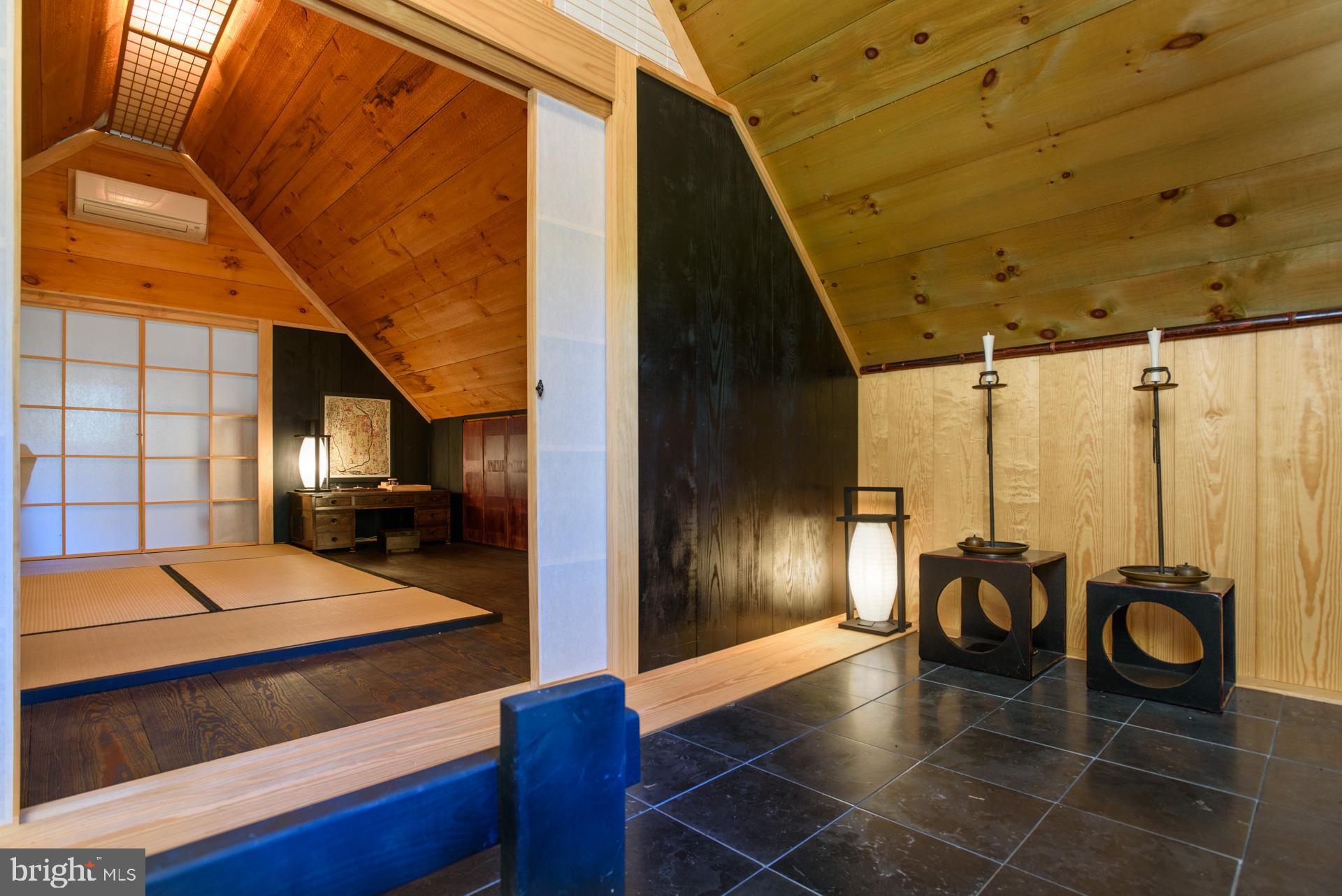 TOWN POINT ESTATES - Residential