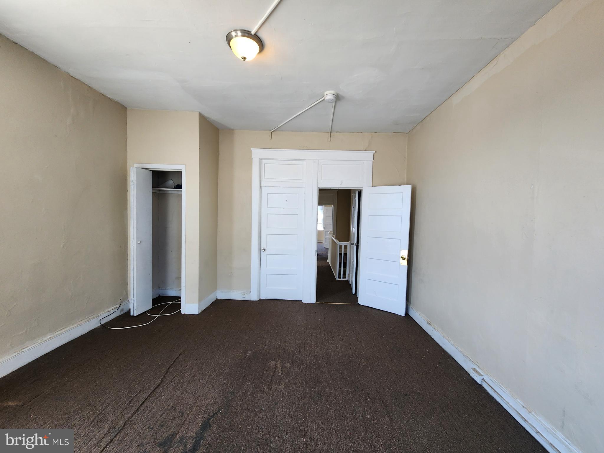 MADISON EASTEND - Residential