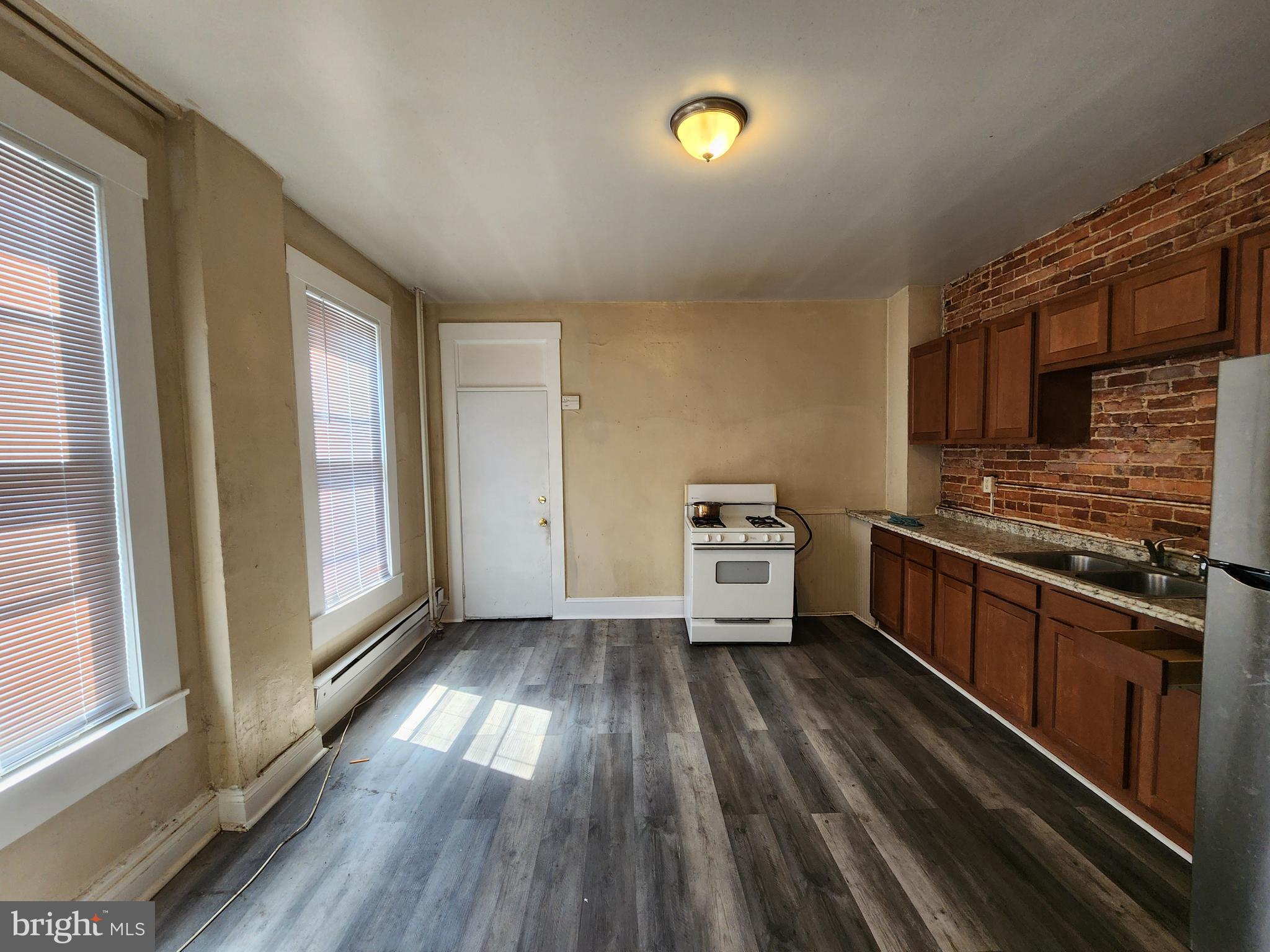 MADISON EASTEND - Residential