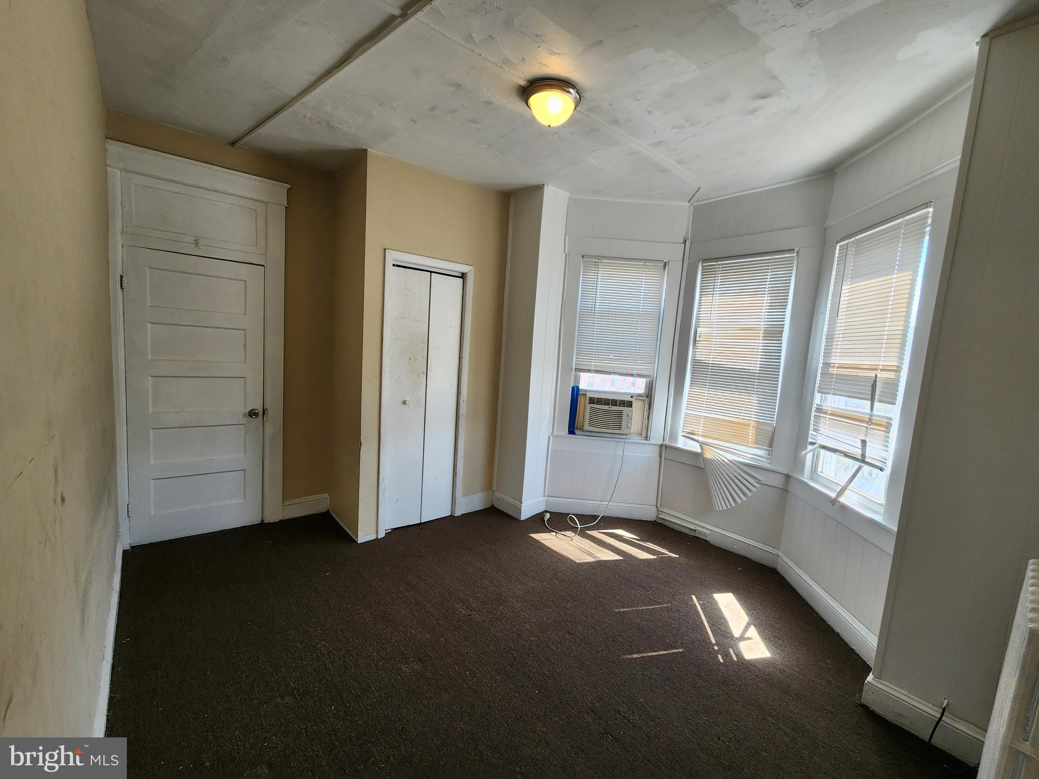 MADISON EASTEND - Residential