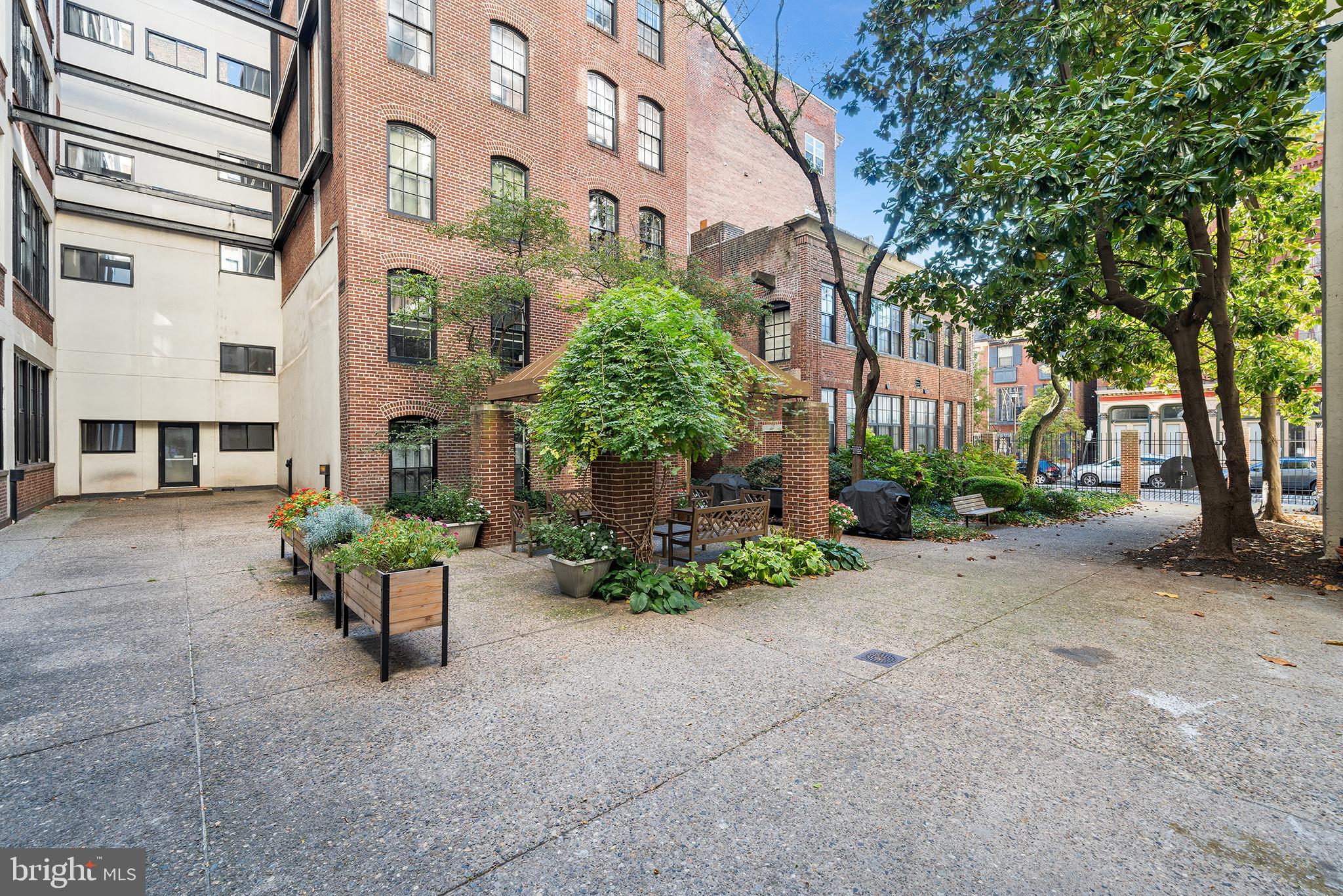 OLD CITY - Residential