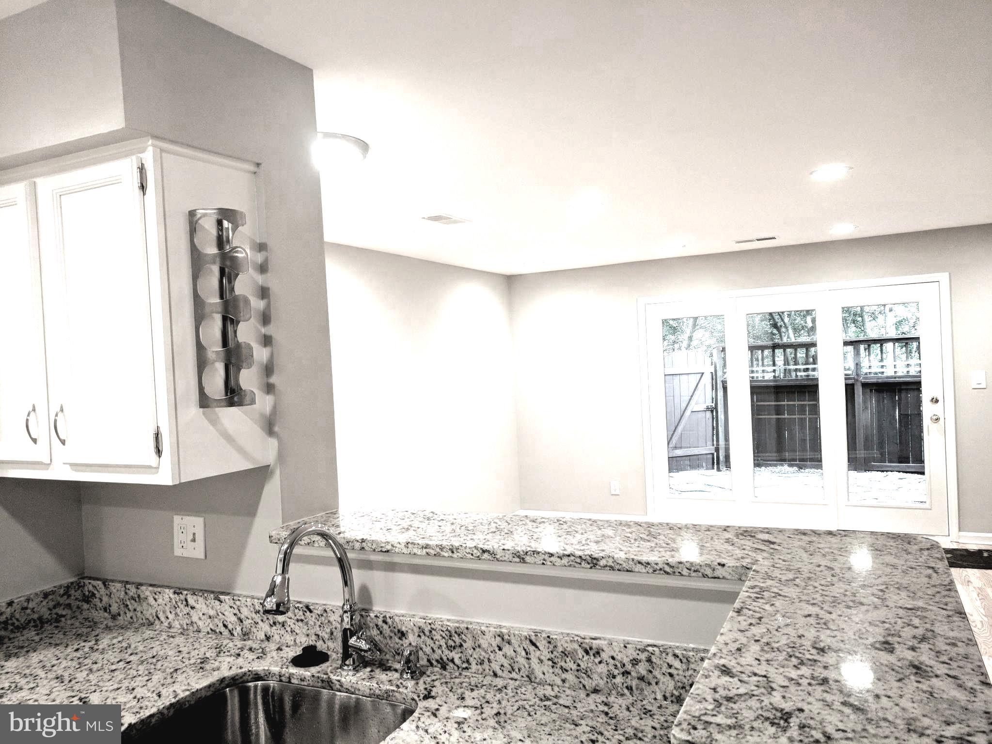 STRATFORD PLACE AT KINGS - Residential Lease