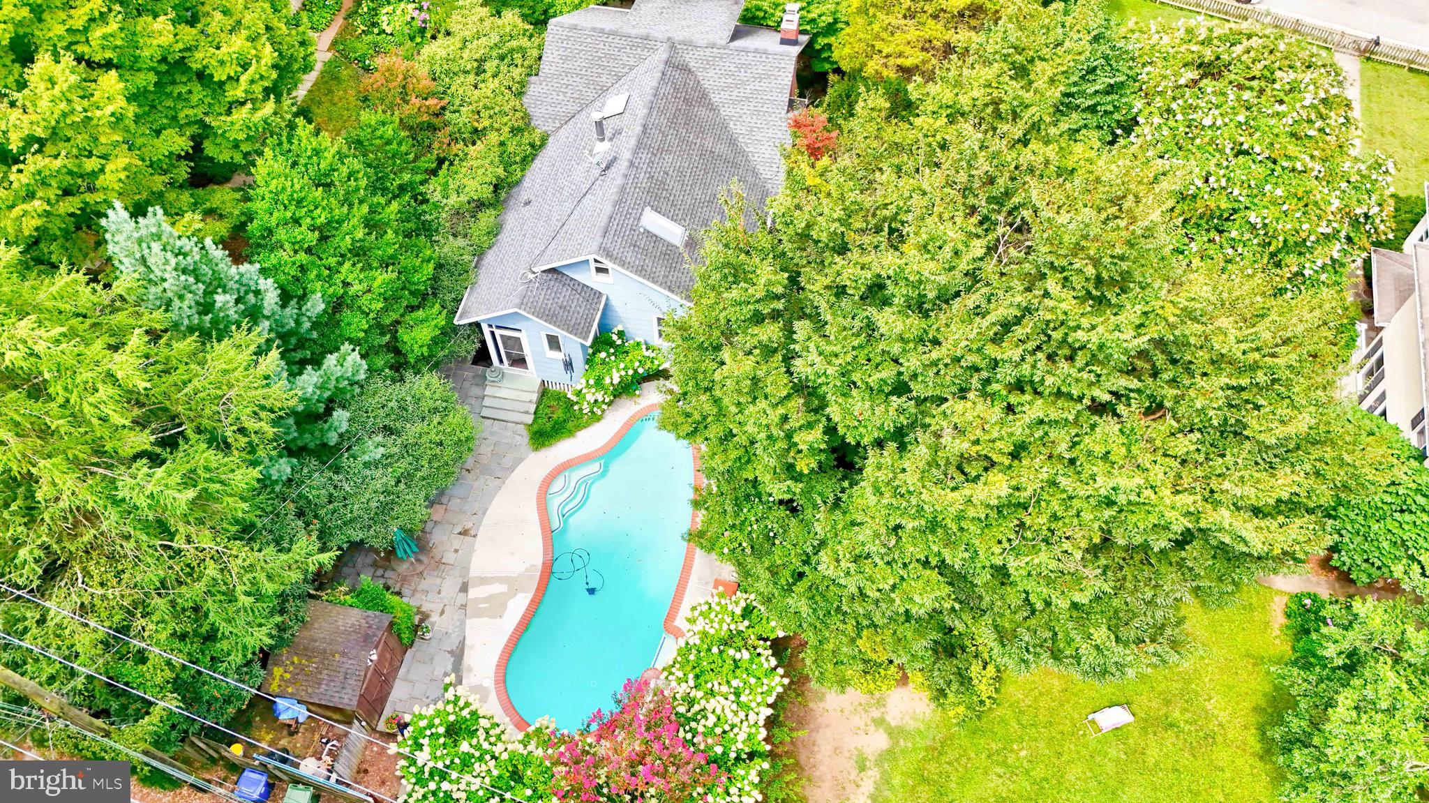 MOUNT WASHINGTON - Residential